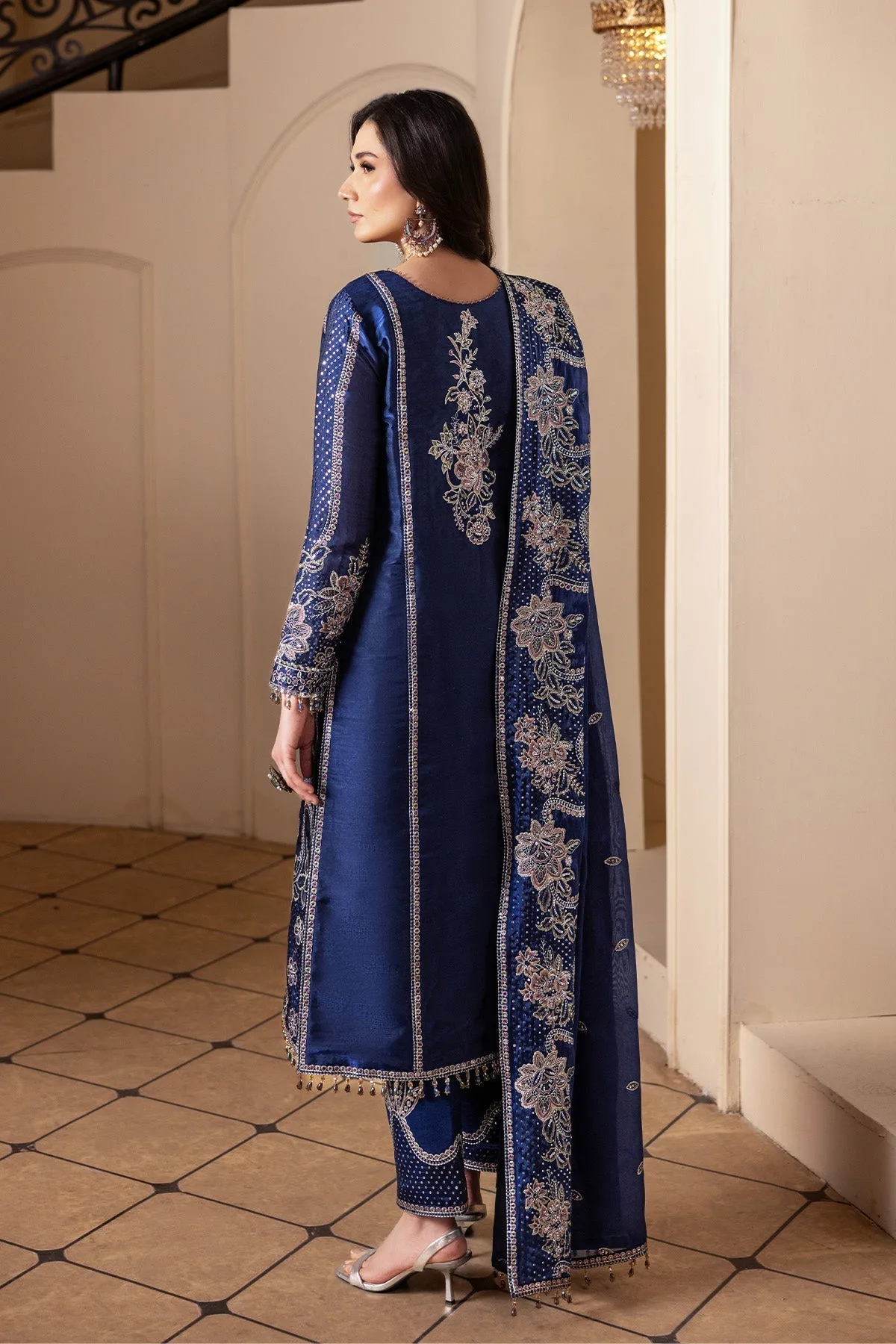 Dark blue silk long shirt with subtle embroidery – view 2 – Poshaq