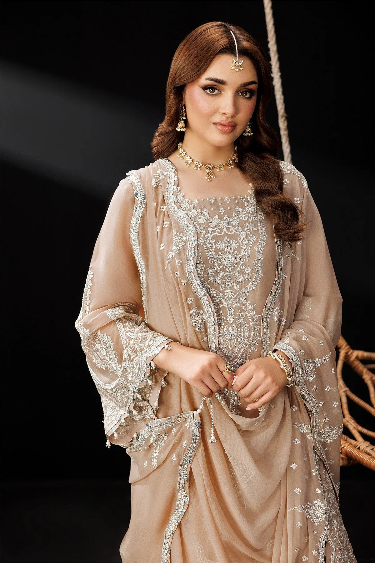 Light brown formal suit with raw silk trousers and chiffon dupatta – view 8 – Poshaq