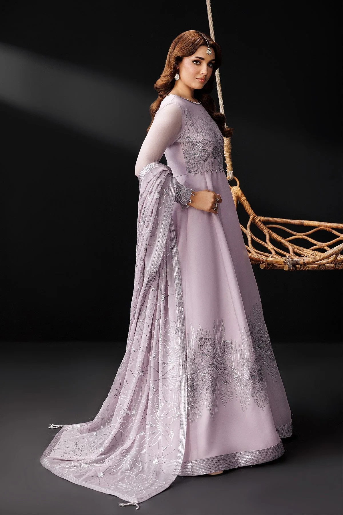 Lilac silk formal suit with embroidered bodice, flared skirt and dupatta – view 4 – Poshaq