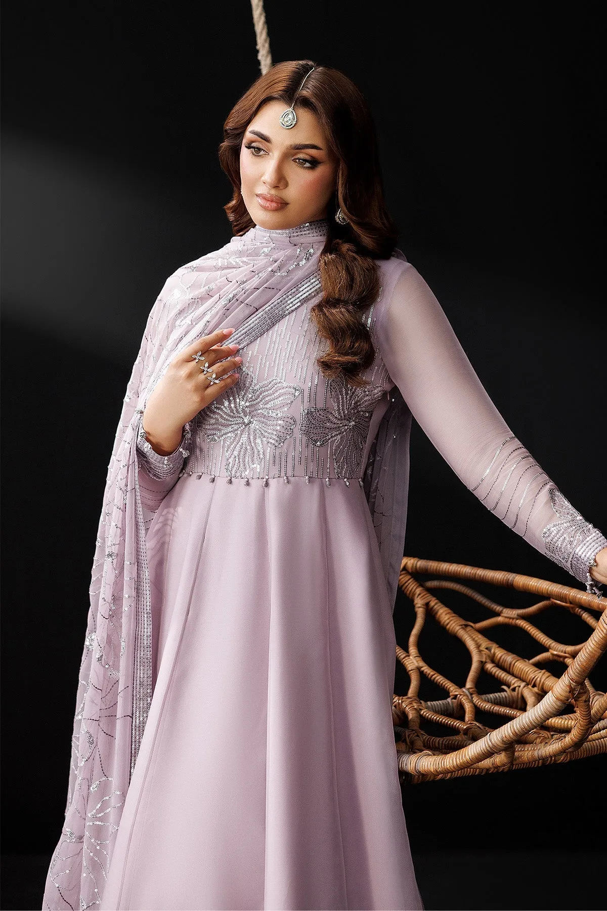 Lilac silk formal suit with embroidered bodice, flared skirt and dupatta – view 5 – Poshaq