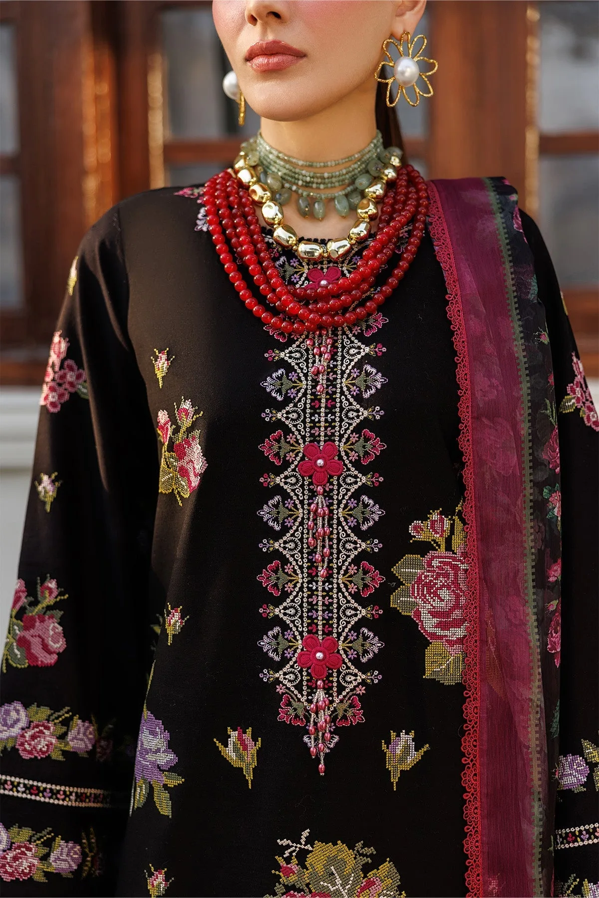 black long shirt with chiffon and cotton detailing – view 3 – Poshaq