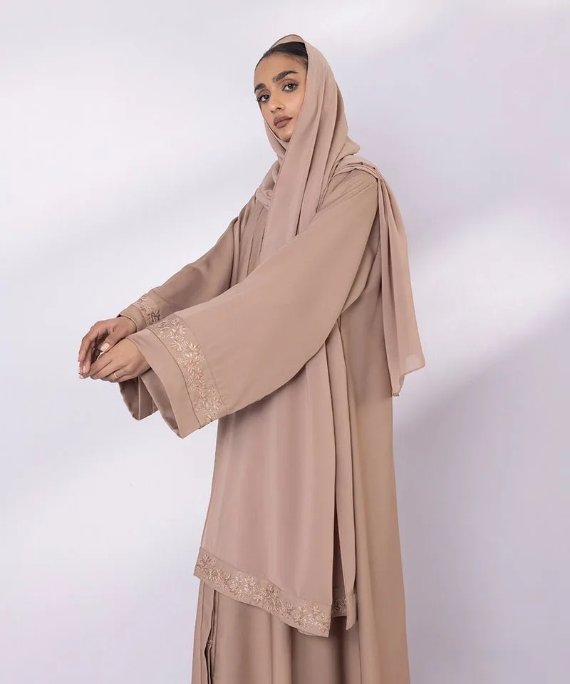 Beige full length abaya with embroidered sleeves – view 4 – Poshaq