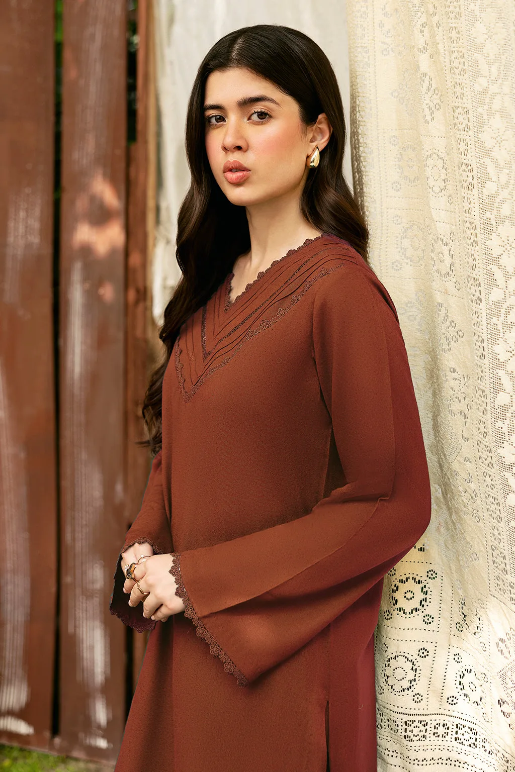 rust long shirt with V‑neck from Afsanah Basic Karandi – view 3 – Poshaq