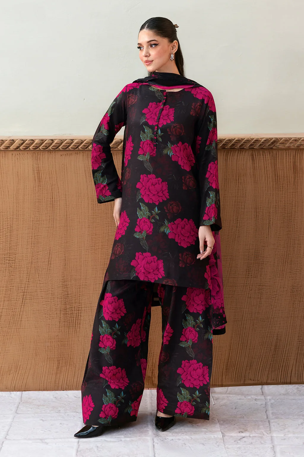 Black raw silk dress with smooth drape – view 1 – Poshaq