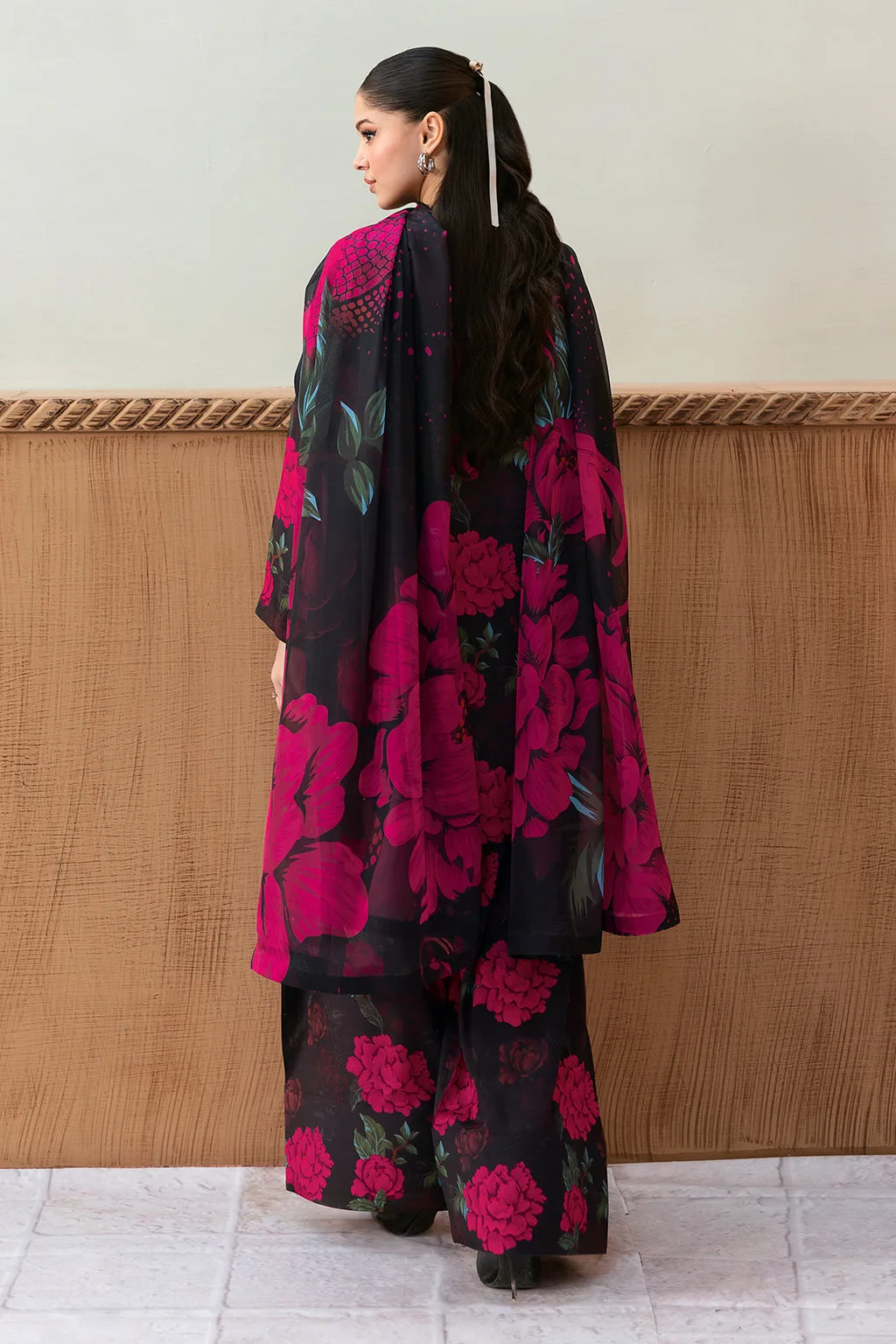Black raw silk dress with smooth drape – view 2 – Poshaq