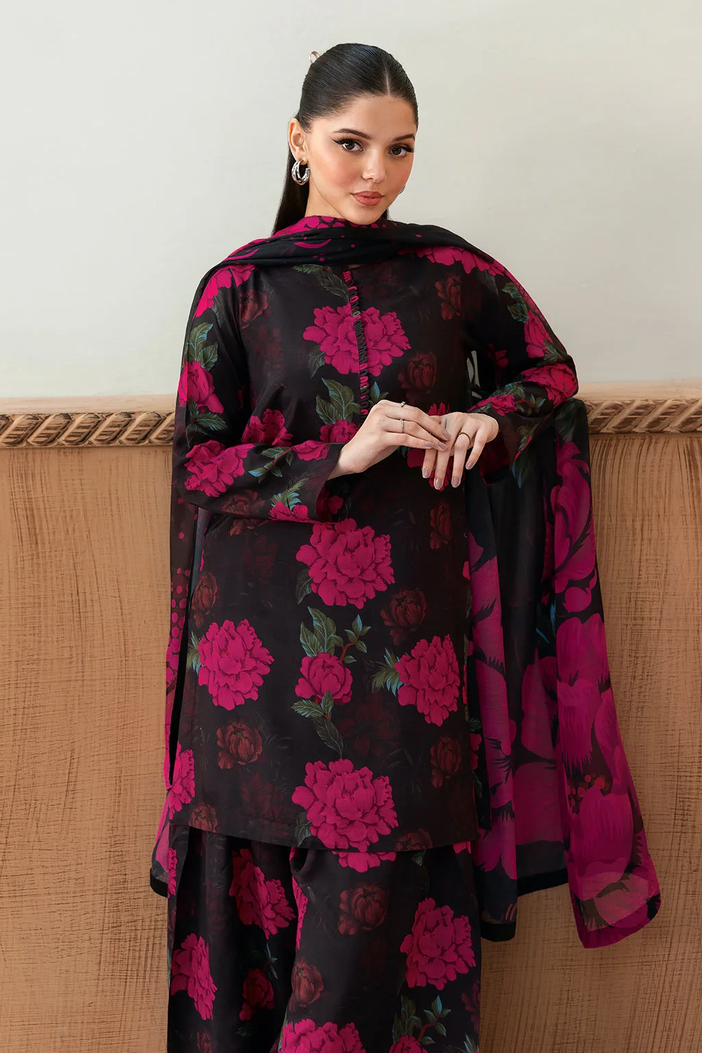 Black raw silk dress with smooth drape – view 3 – Poshaq