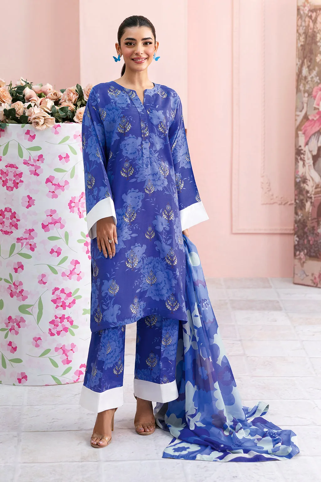 Electric blue raw silk long shirt with matching dupatta and trousers – view 1 – Poshaq