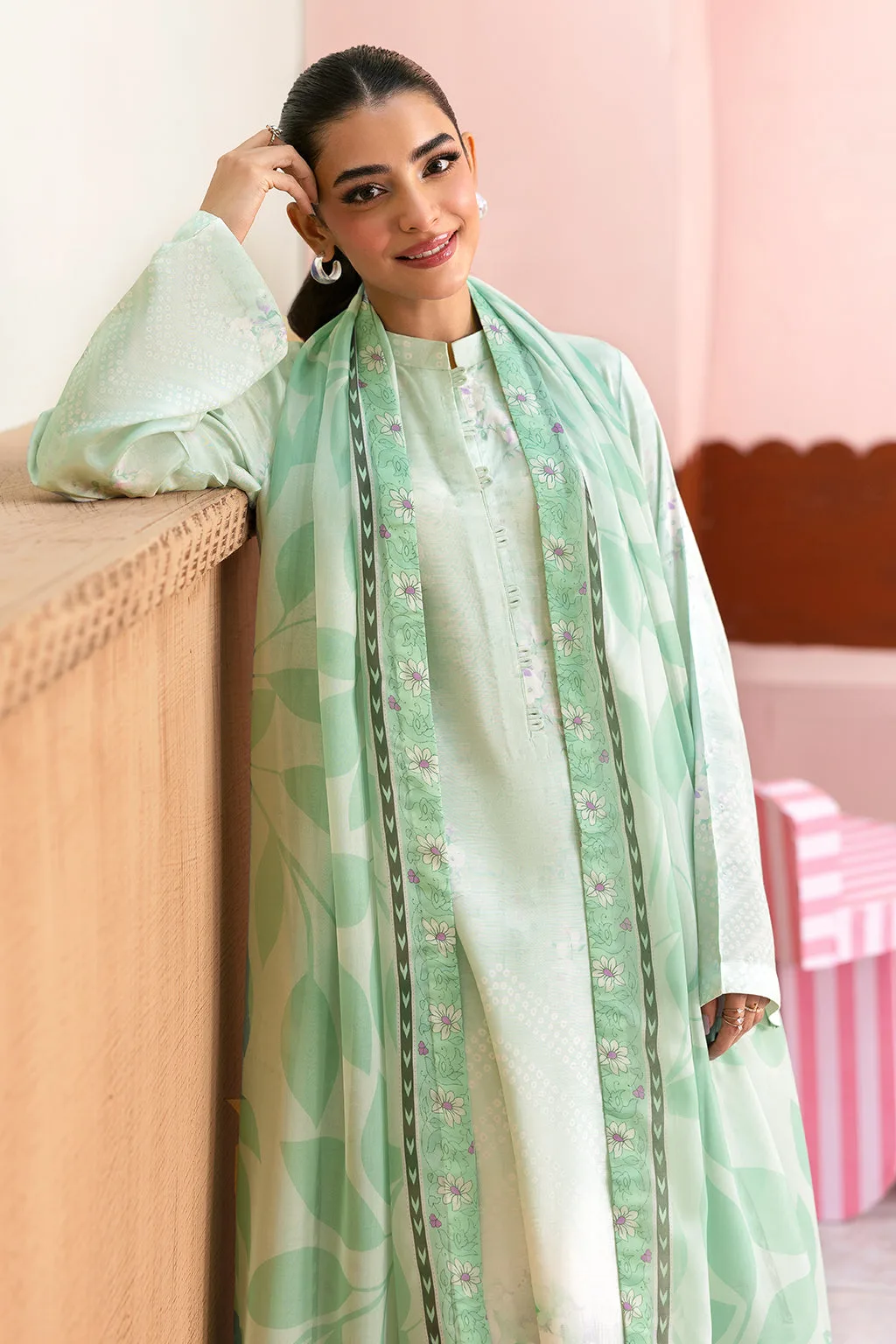 Pastel mint raw silk shirt with matching silk dupatta and trousers – view 3 – Poshaq