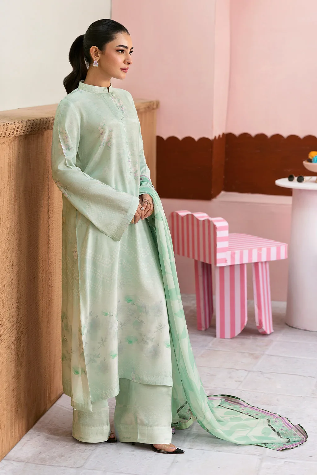 Pastel mint raw silk shirt with matching silk dupatta and trousers – view 4 – Poshaq