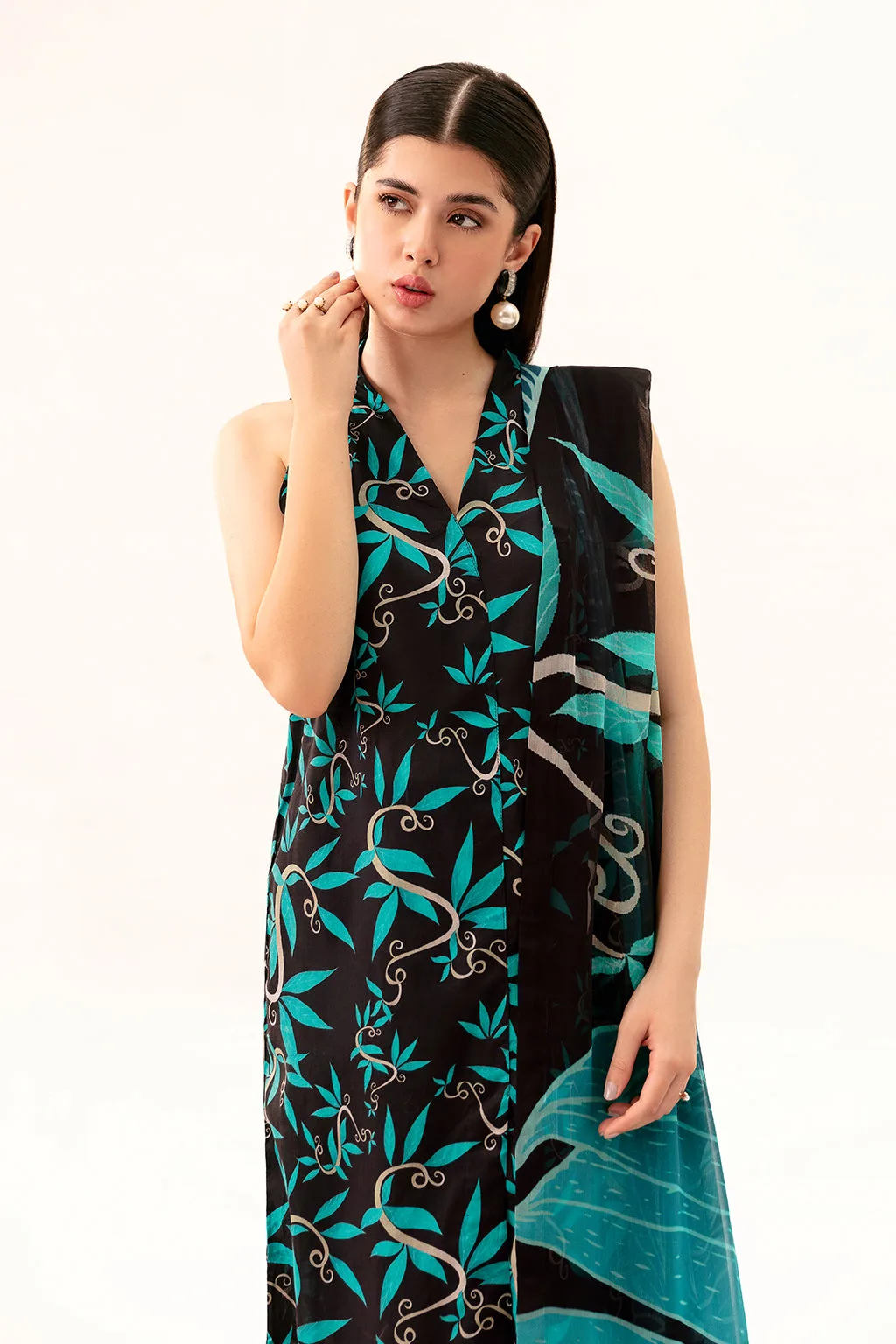 Black lawn long shirt with subtle detailing – view 5 – Poshaq