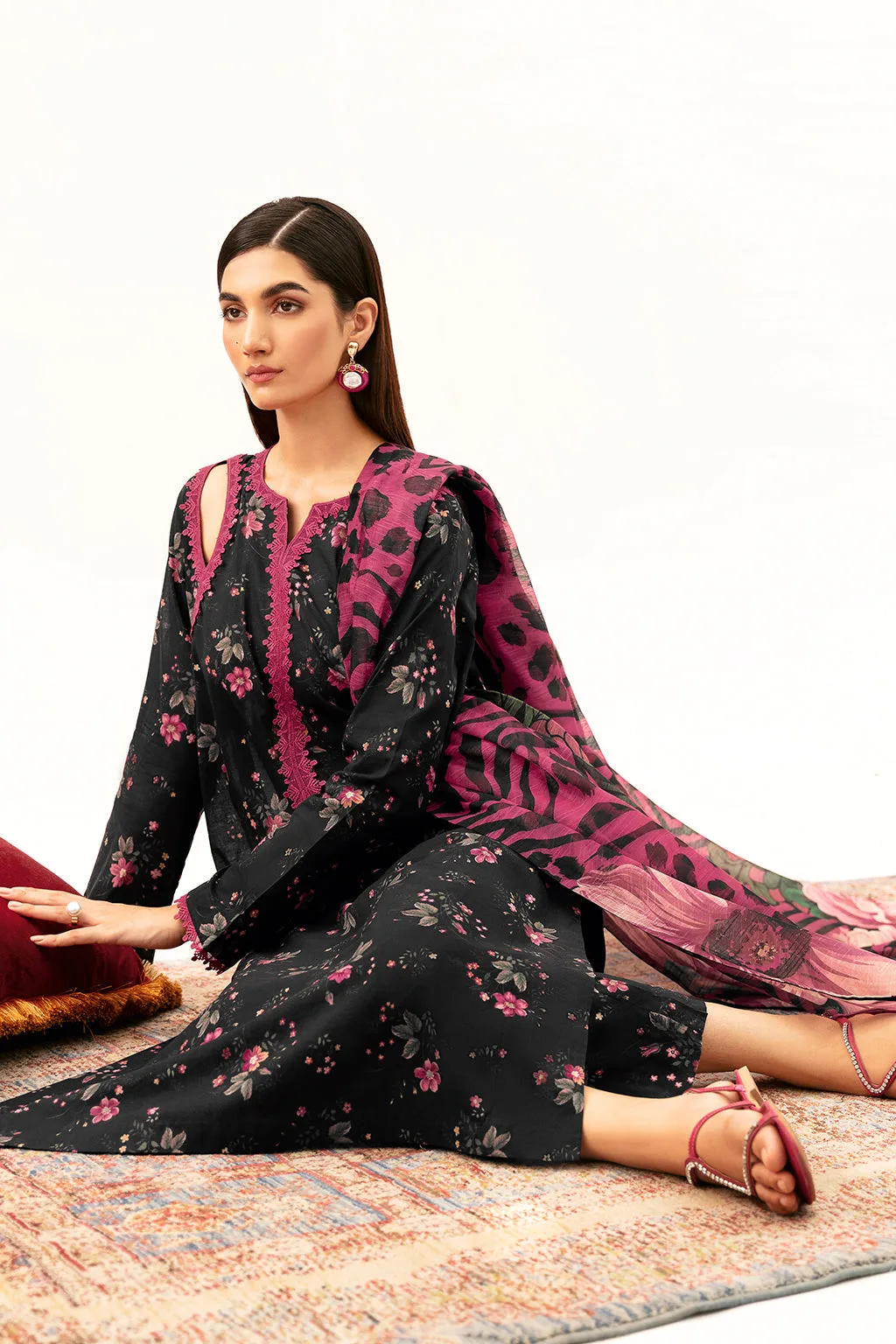 black lawn long shirt with subtle drape – view 6 – Poshaq