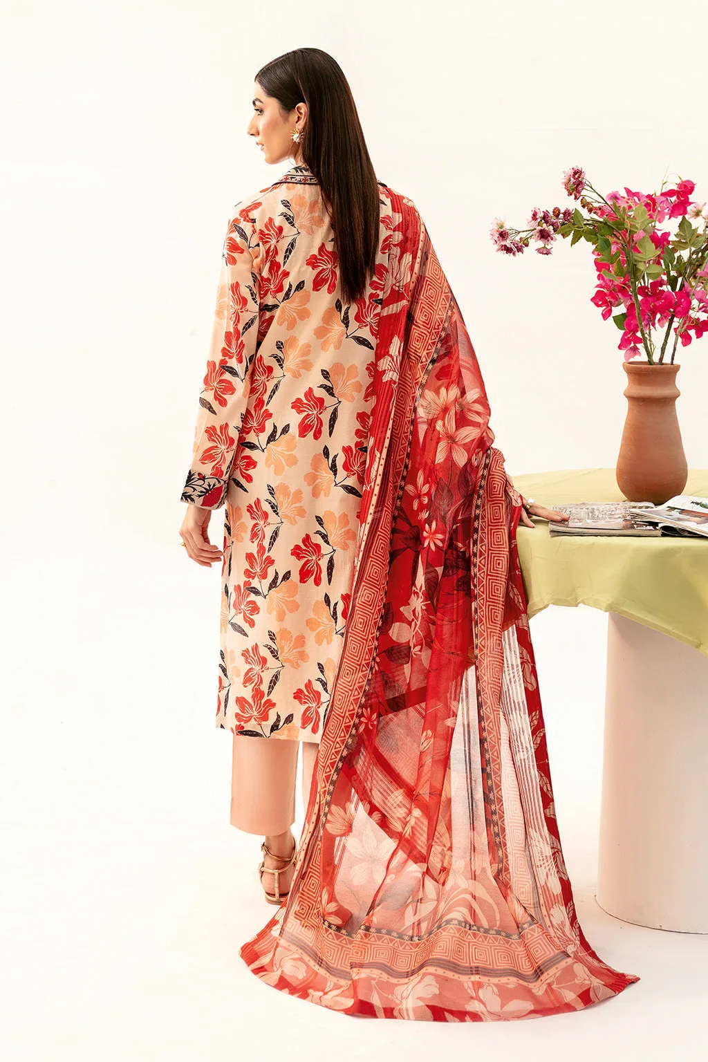 Pale peach long shirt in digital printed lawn fabric – view 2 – Poshaq