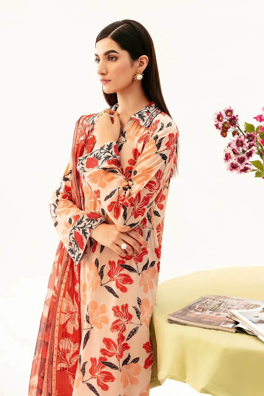 Pale peach long shirt in digital printed lawn fabric – view 5 – Poshaq