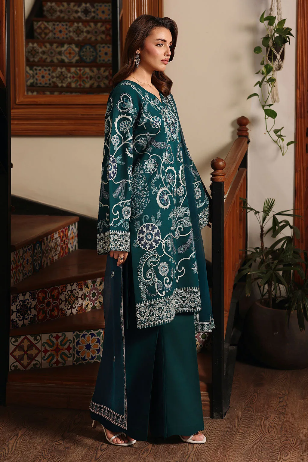 Deep teal green Afsanah dress with organza embroidery – view 4 – Poshaq