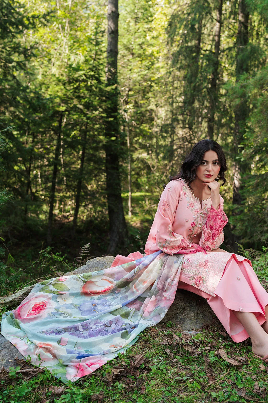 Salmon pink organza shirt with embroidered sleeves, silk dupatta and lawn trousers – view 5 – Poshaq