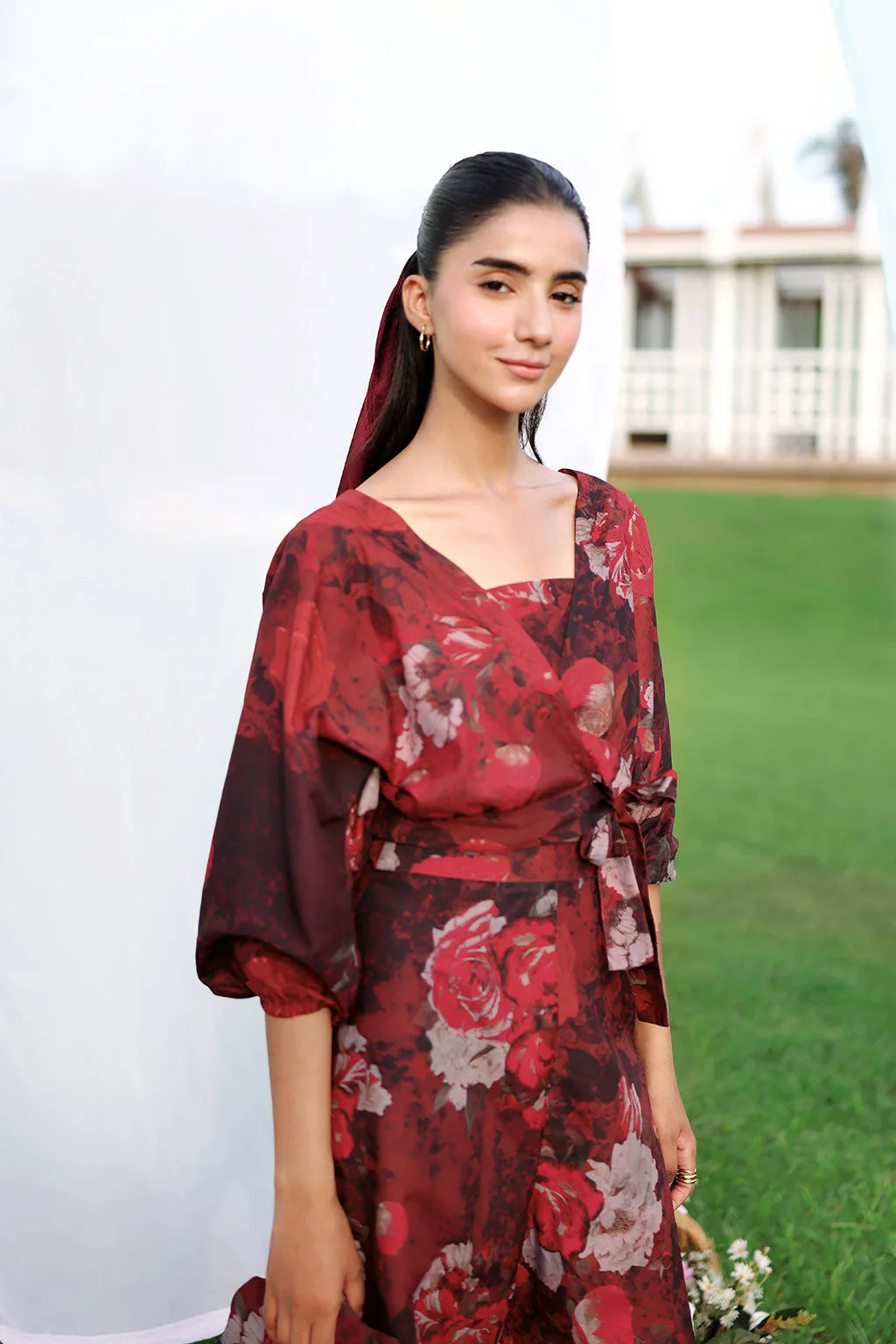 Maroon lawn two‑piece set with printed top and matching trousers – view 3 – Poshaq