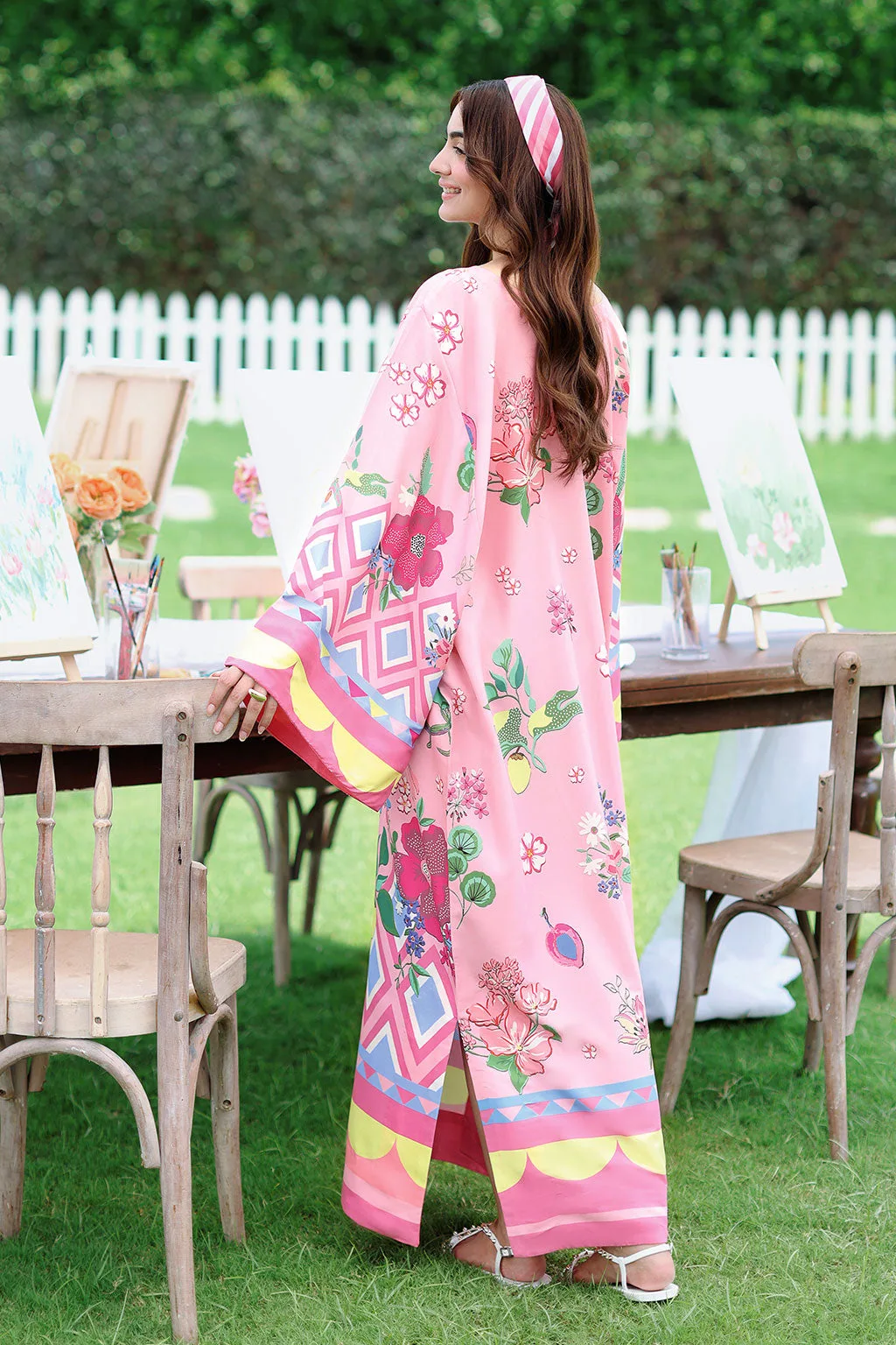 Pink lawn kaftan with vibrant printed pattern – view 2 – Poshaq