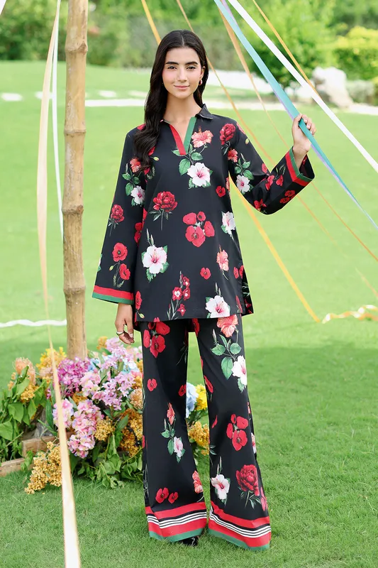 Black lawn co‑ord set with printed top and matching trousers – view 1 – Poshaq