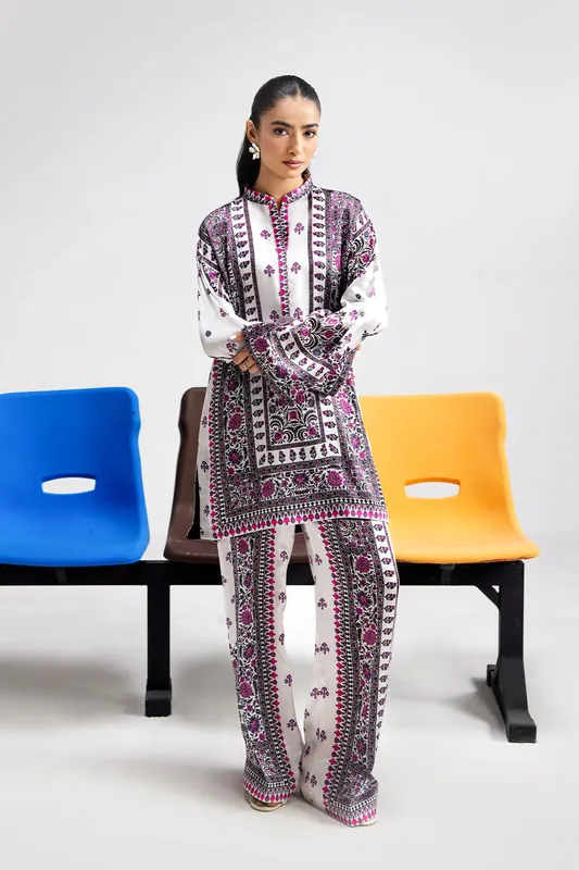 White silk shirt and straight trousers set with digital print – view 1 – Poshaq