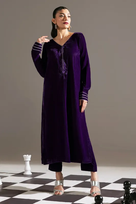 Dark purple long velvet shirt with V‑plunging neckline – view 1 – Poshaq