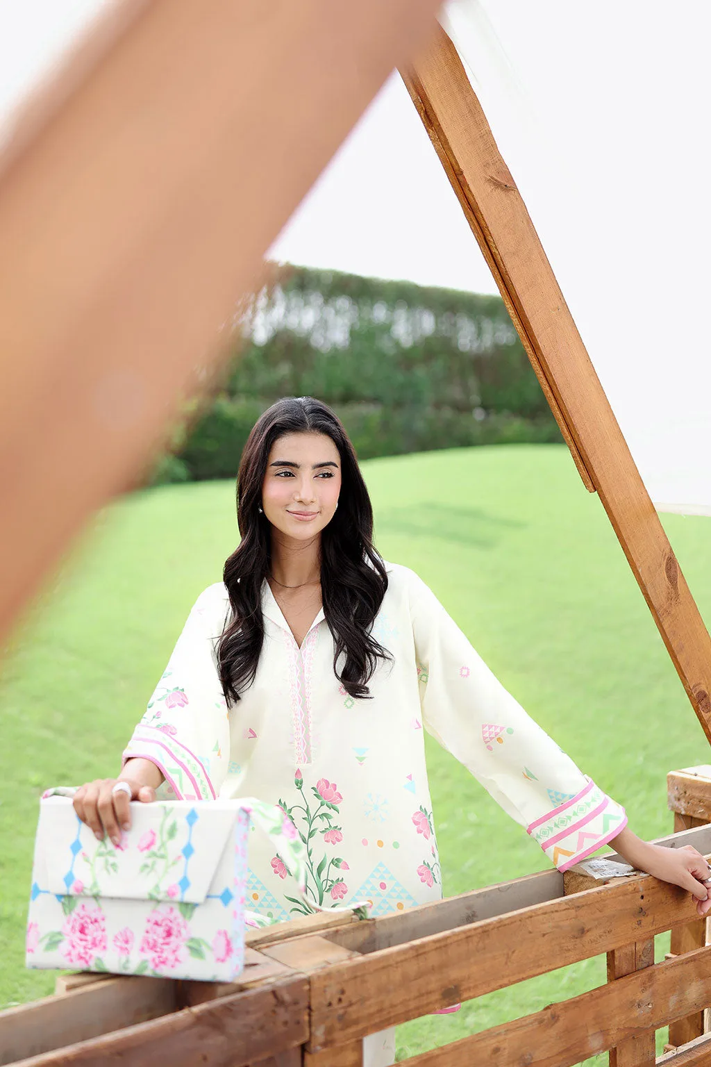 Ivory 2‑piece lawn set with subtle print – view 3 – Poshaq