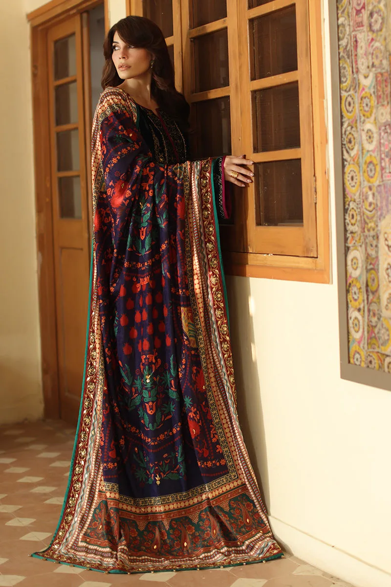 Midnight green velvet shawl with printed design – view 5 – Poshaq