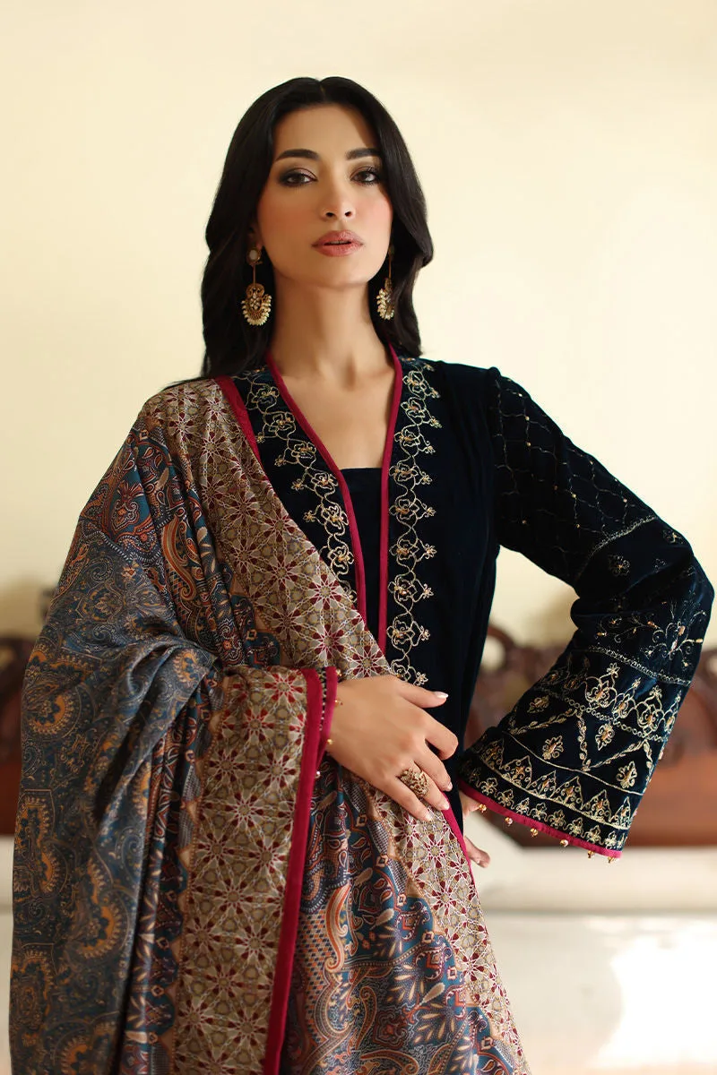 Black velvet shawl with sleek drape – view 4 – Poshaq