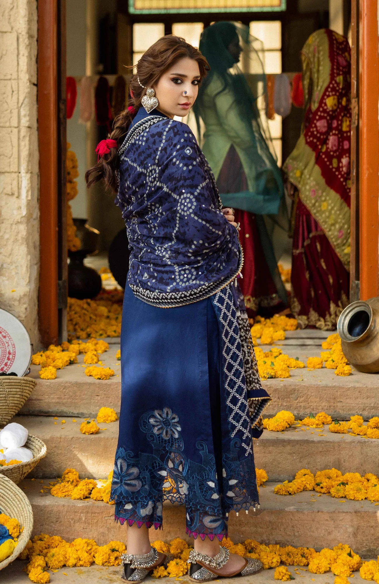Navy organza long shirt with chikankari and sequins detailing – view 2 – Poshaq