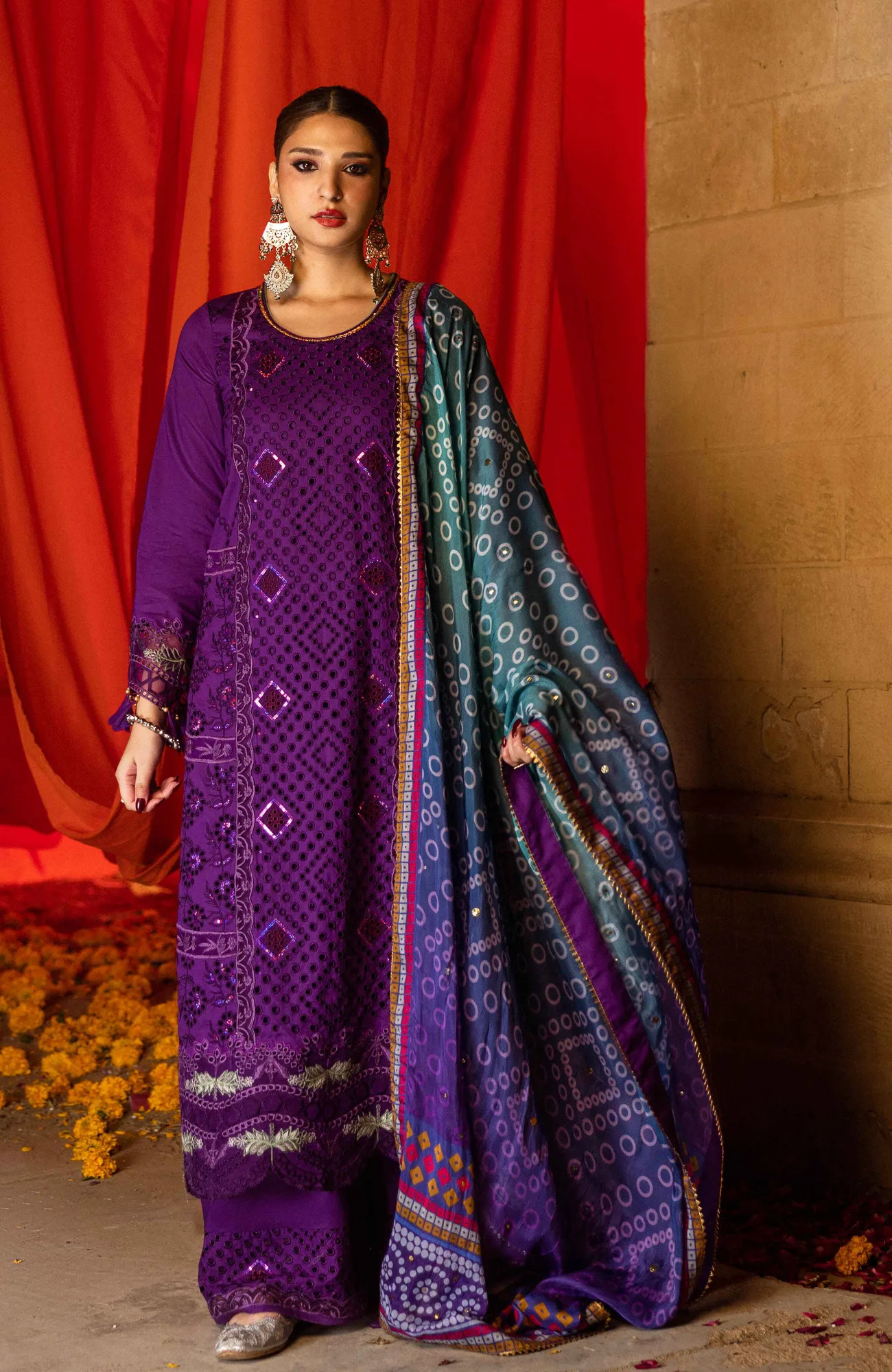 Dark purple organza shirt with chikankari embroidery and silk dupatta – view 3 – Poshaq