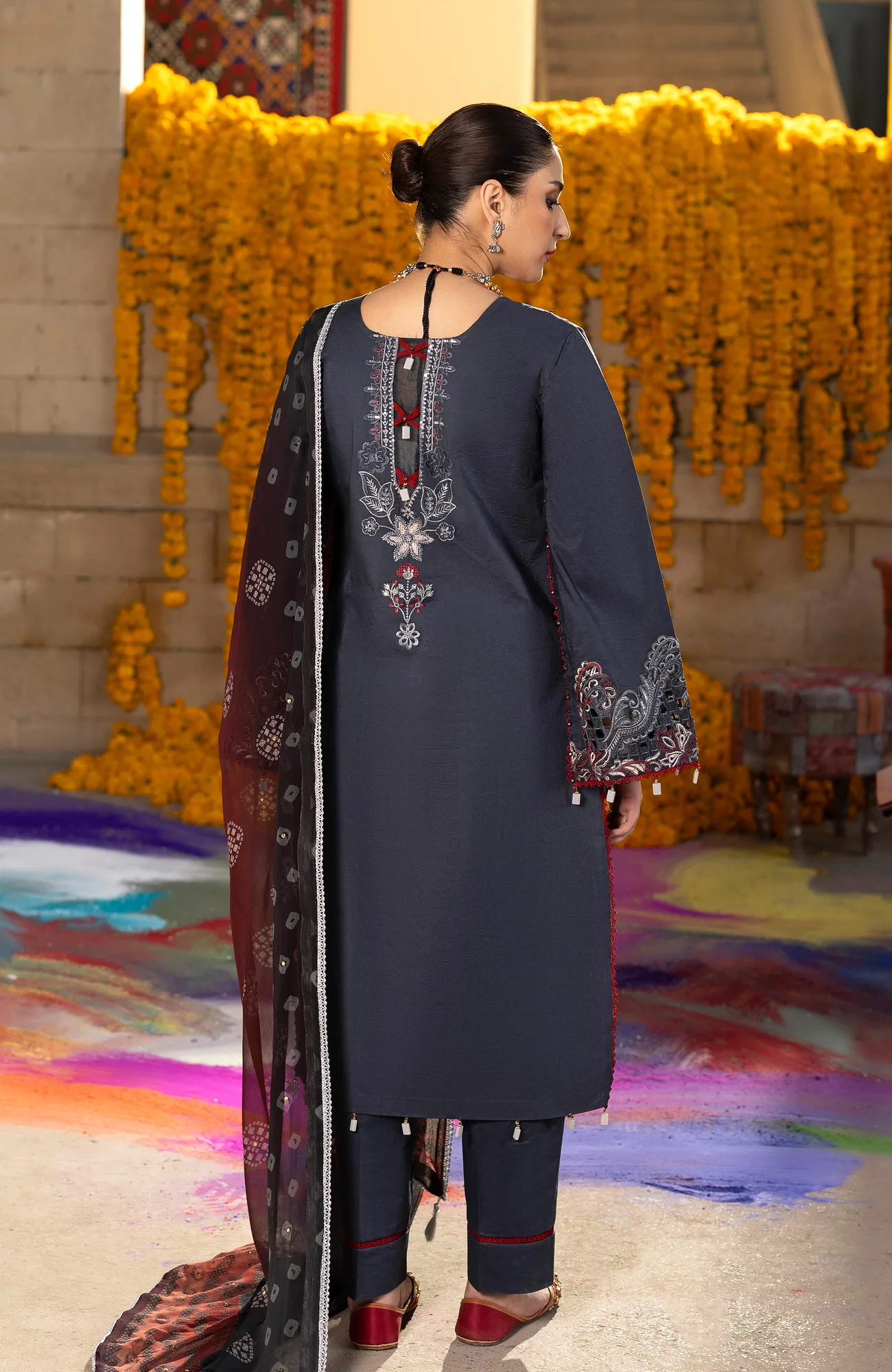 Charcoal gray long shirt with organza sleeves and chikankari embroidery – view 2 – Poshaq