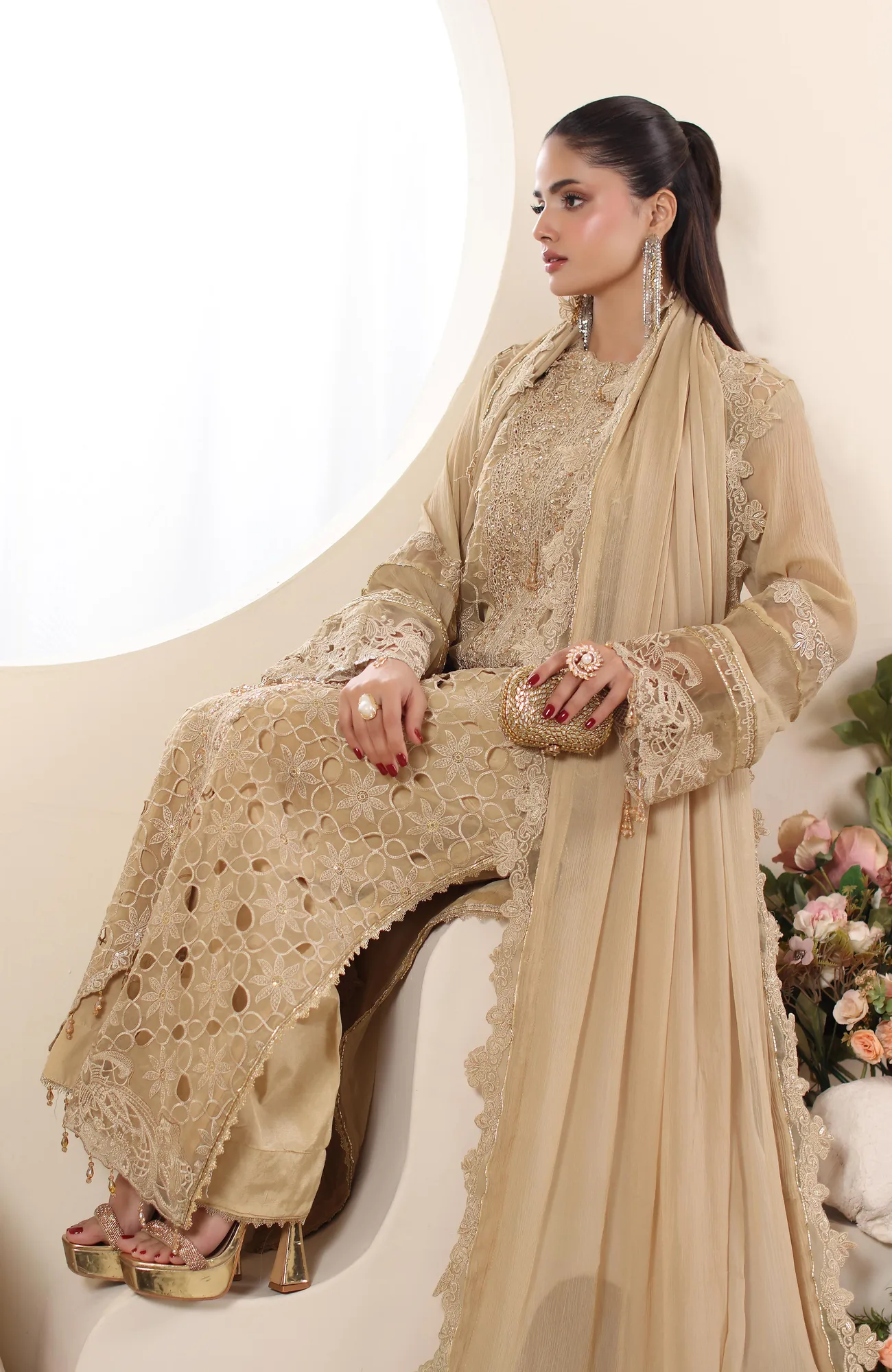 Beige three‑piece formal suit with organza shirt, chiffon dupatta and crepe trousers – view 4 – Poshaq