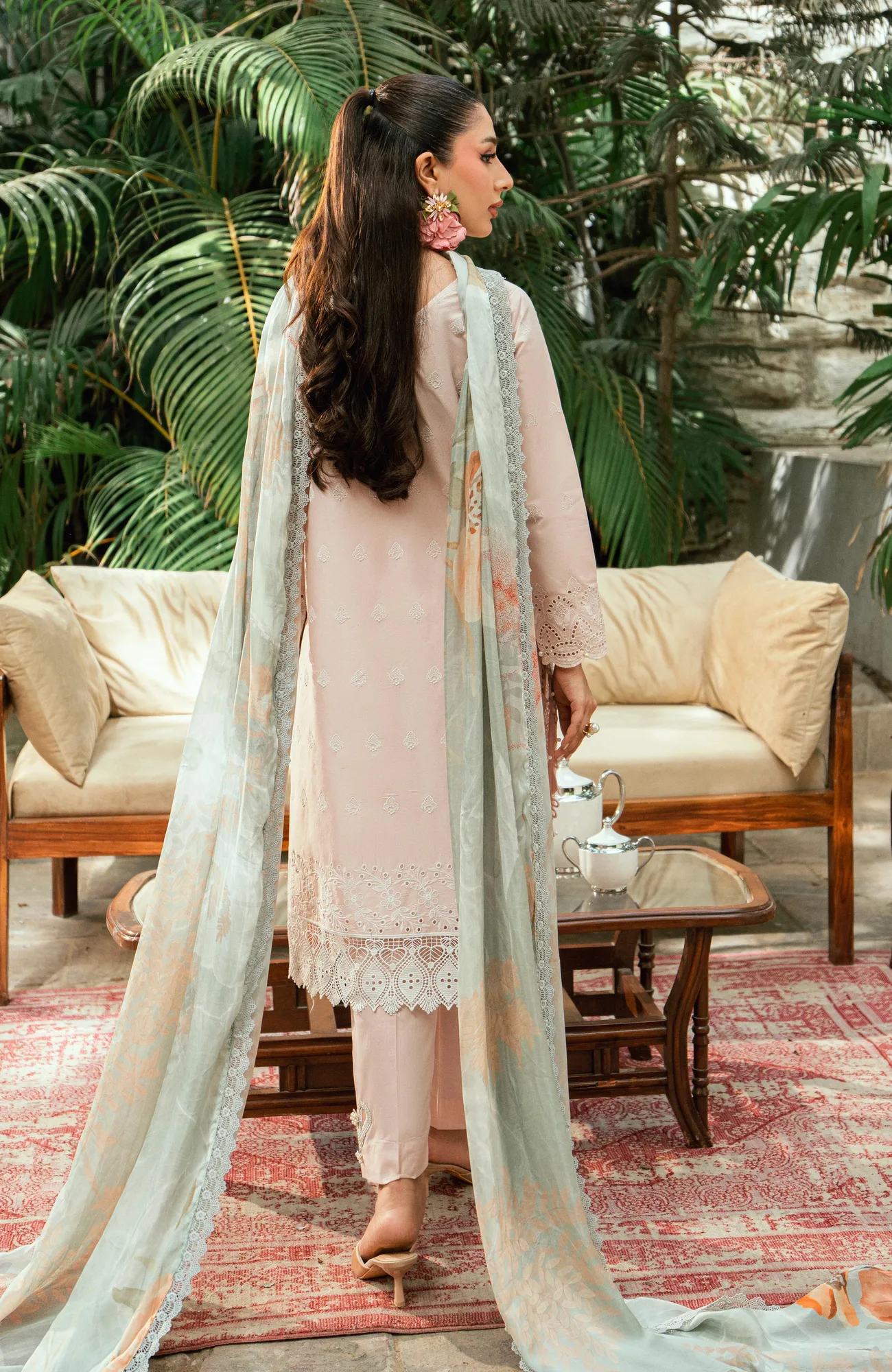 Pale pink silk long shirt with laser-kari embroidery – view 2 – Poshaq