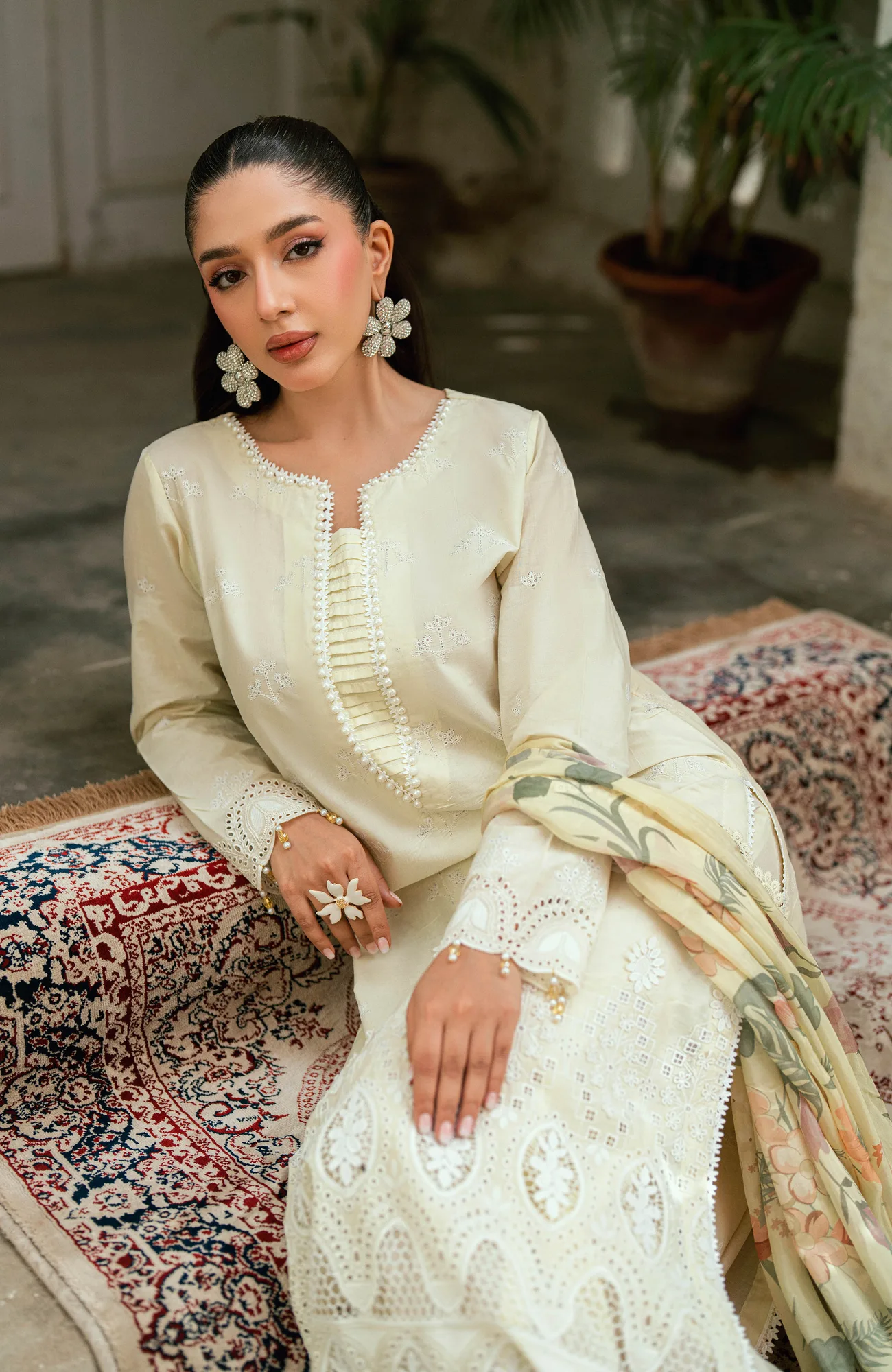 Cream silk long shirt with Laser Kari embroidery – view 3 – Poshaq