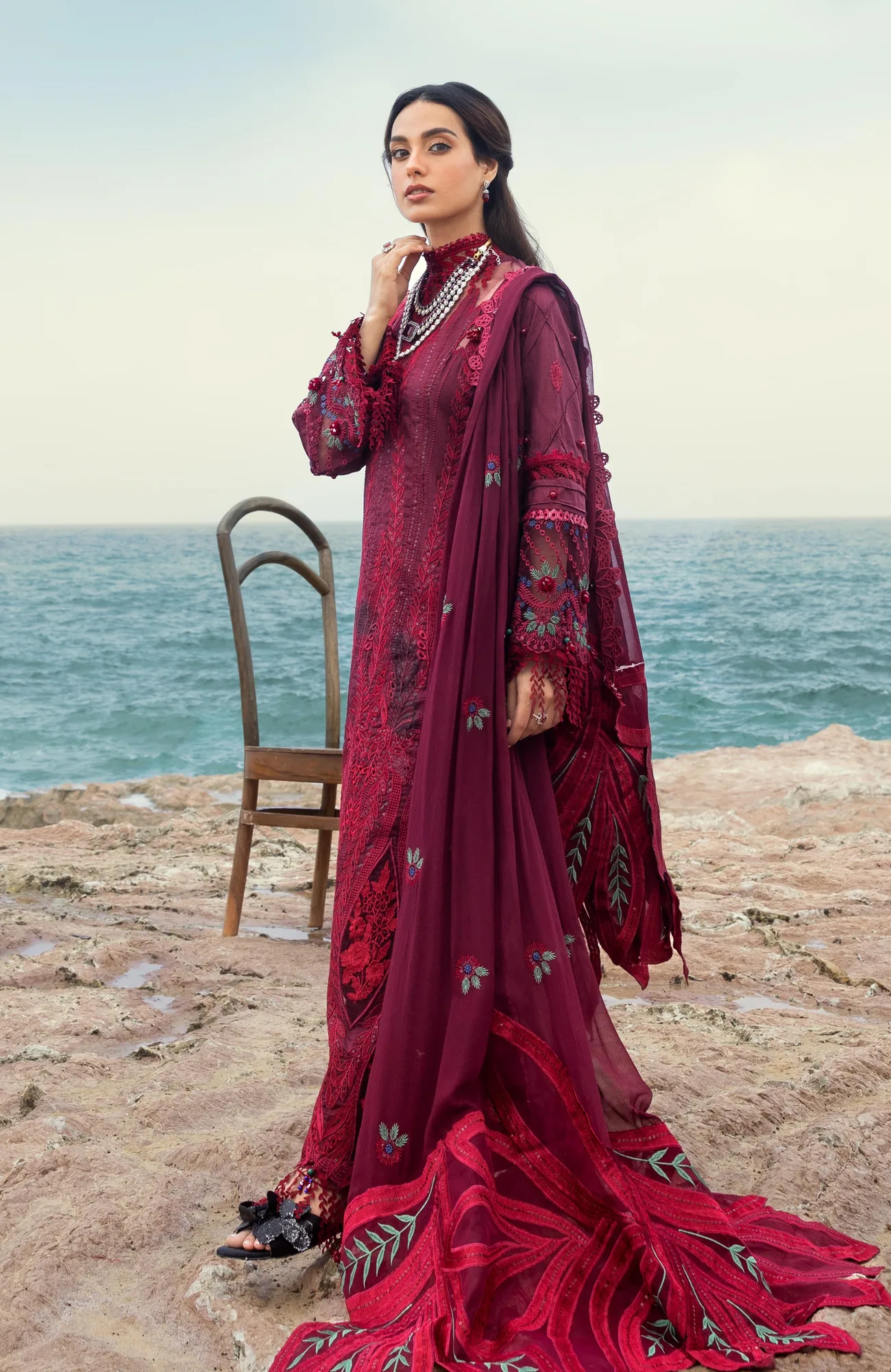 Maroon long shirt with organza embroidery – view 4 – Poshaq