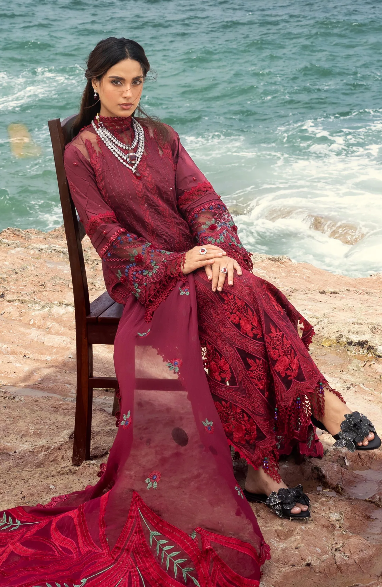 Maroon long shirt with organza embroidery – view 5 – Poshaq