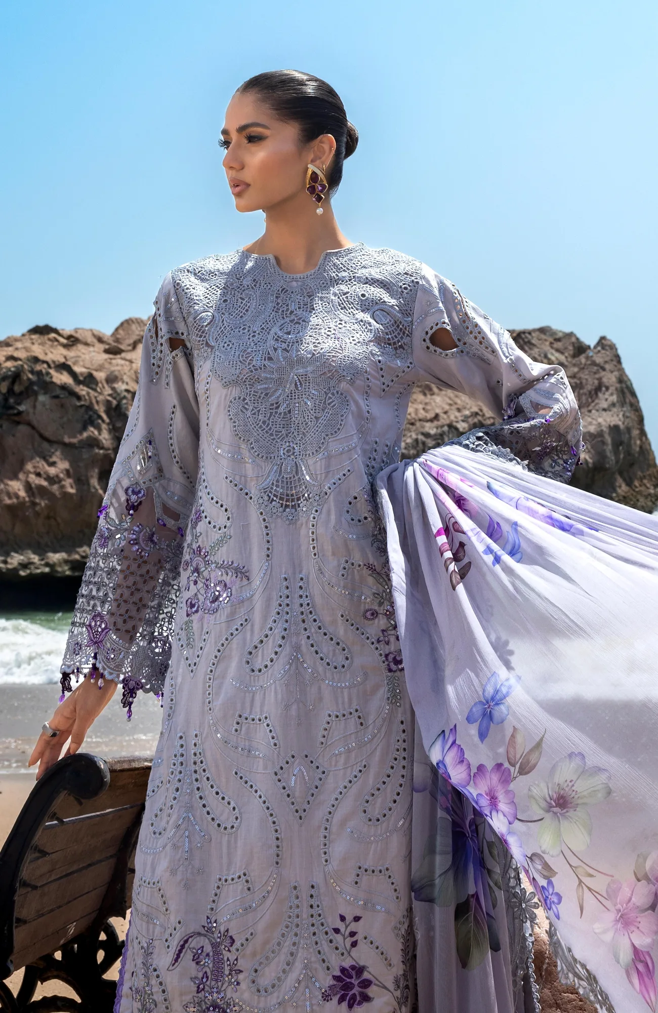 Light lavender long shirt with embroidered front and back details – view 3 – Poshaq