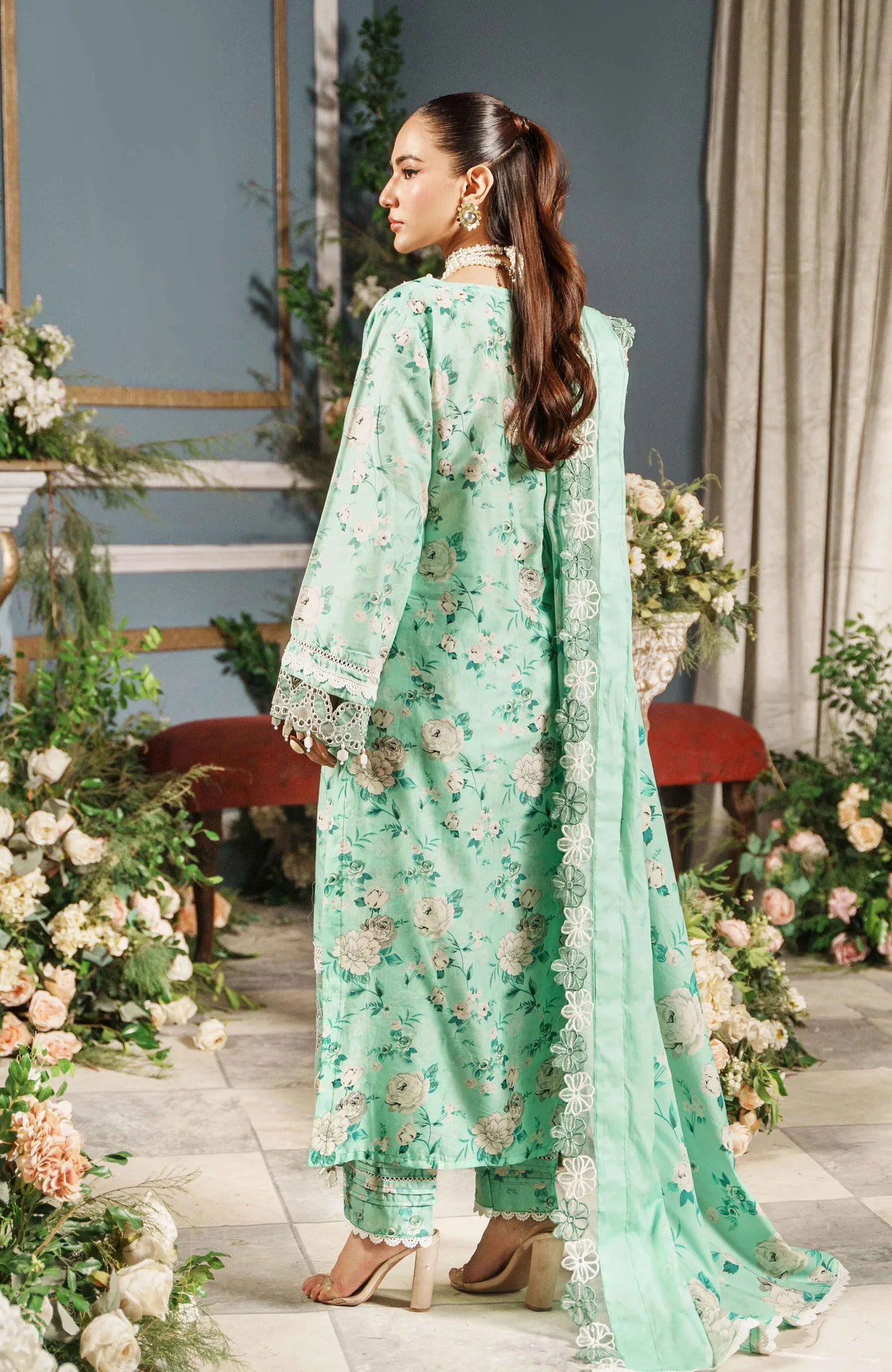 Mint green long shirt with cambric front and lawn dupatta featuring cut‑work applique – view 2 – Poshaq