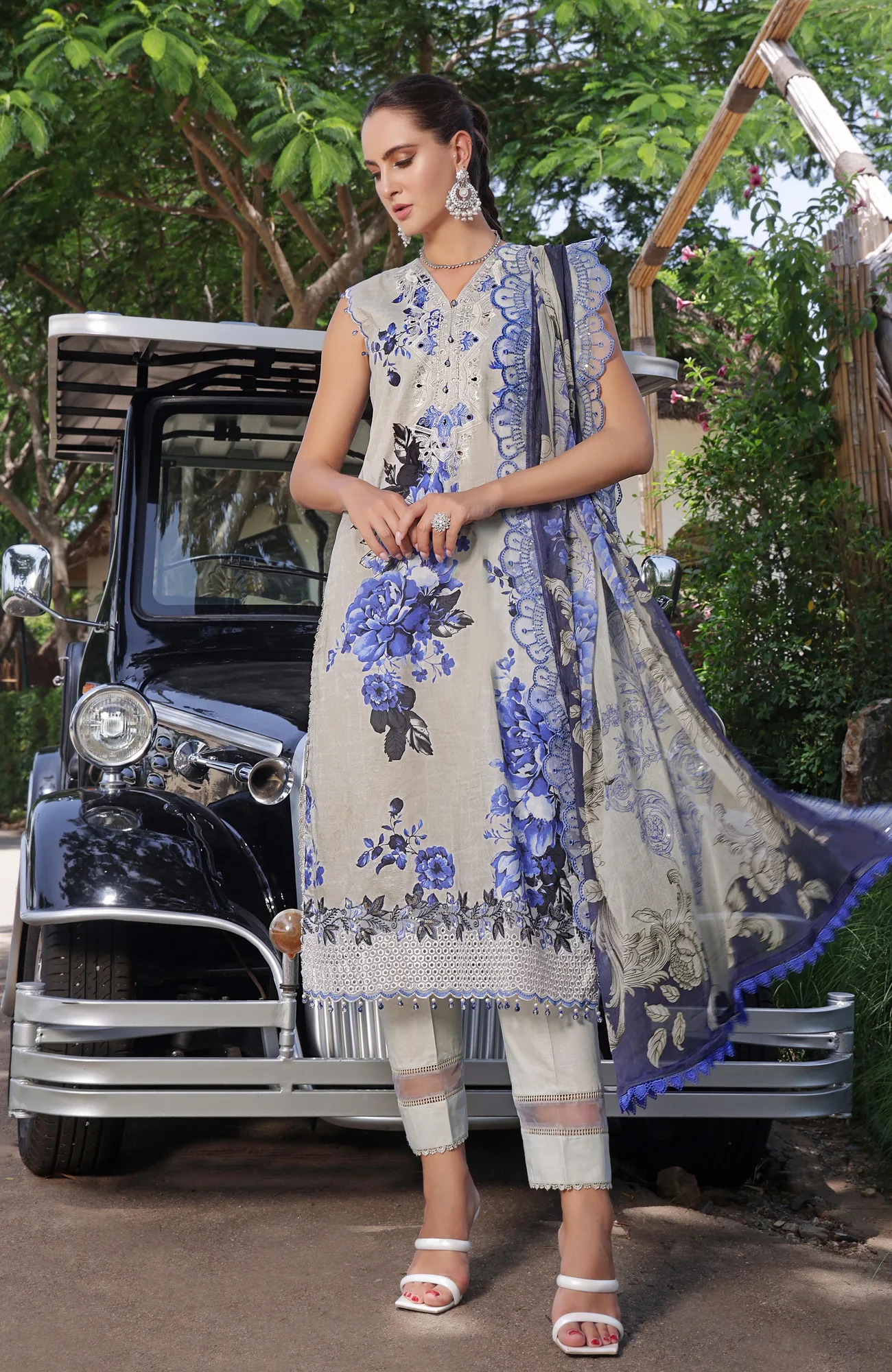 Ivory chiffon long shirt with organza trim and embroidered details – view 3 – Poshaq