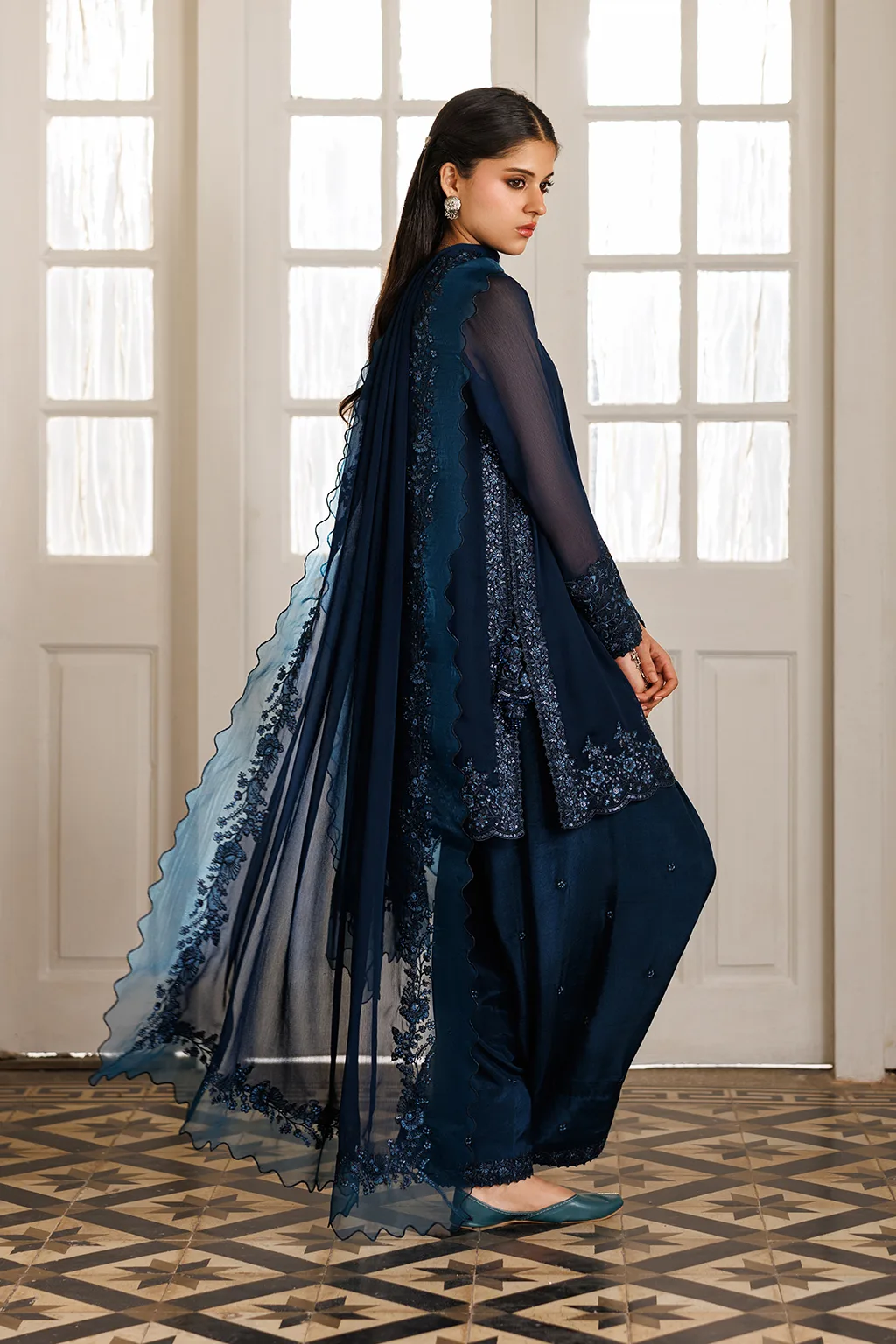 Blue embroidered chiffon dress with organza detailing – view 3 – Poshaq