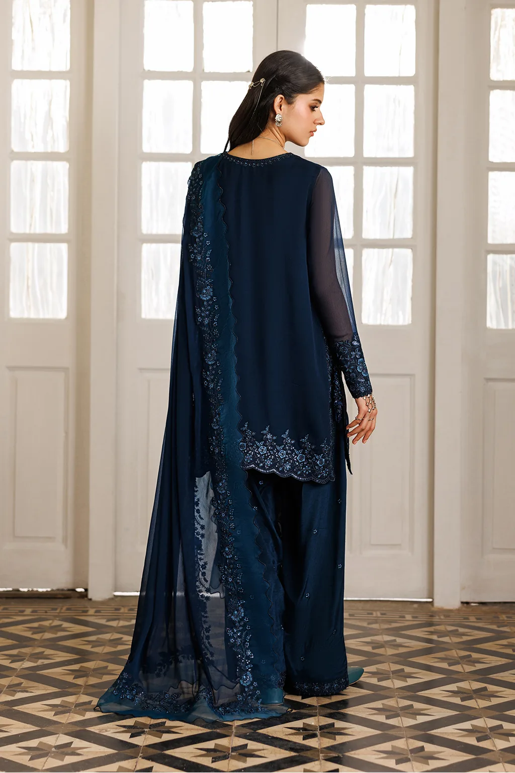 Blue embroidered chiffon dress with organza detailing – view 4 – Poshaq