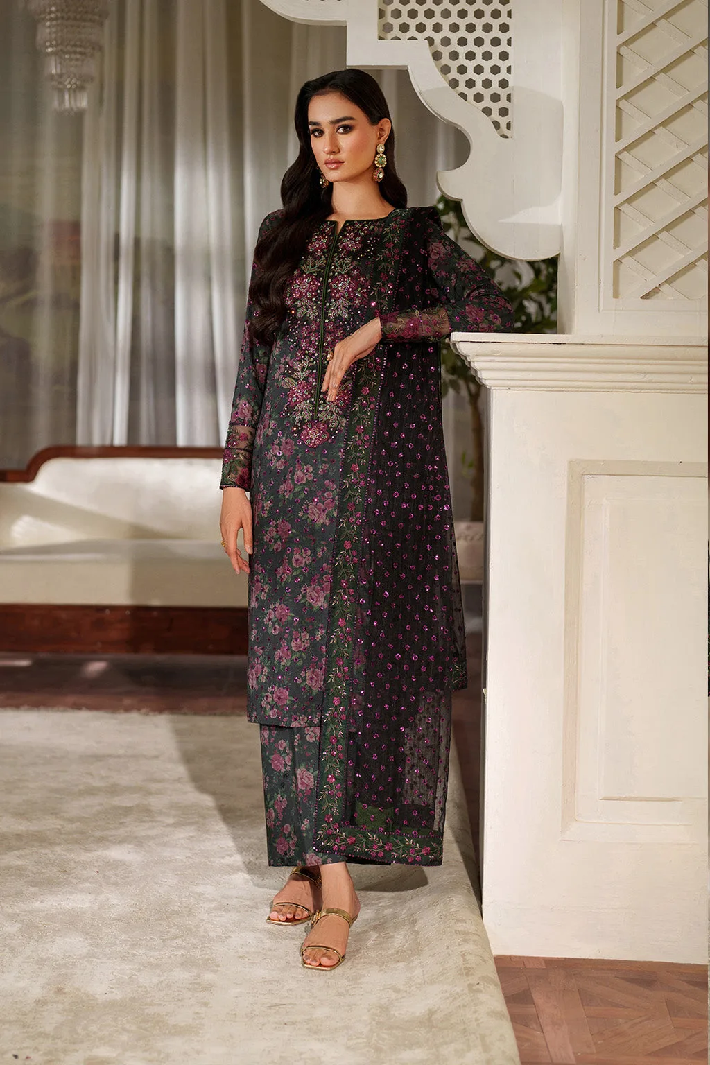 Black printed formal suit with raw silk and organza detailing – view 4 – Poshaq