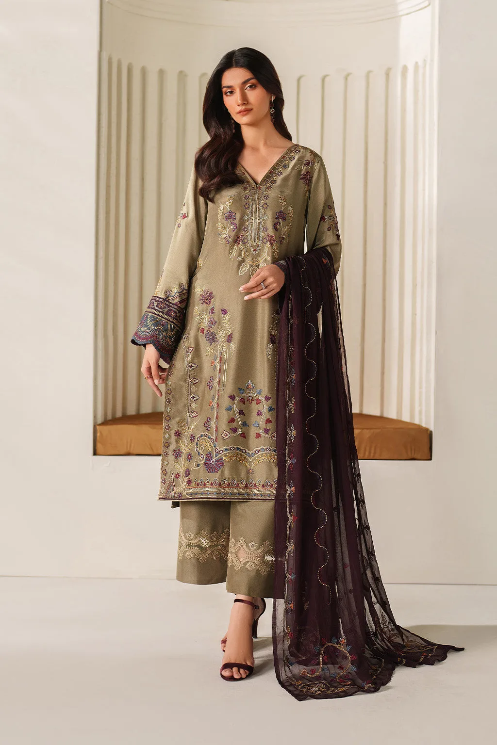 unstitched formal suit with embroidered ramen silk, organza and chiffon details – view 5 – Poshaq