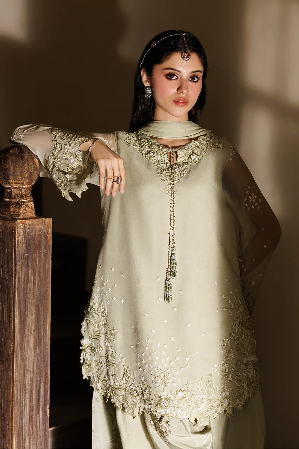 Yellow embroidered chiffon dress with silk lining – view 2 – Poshaq