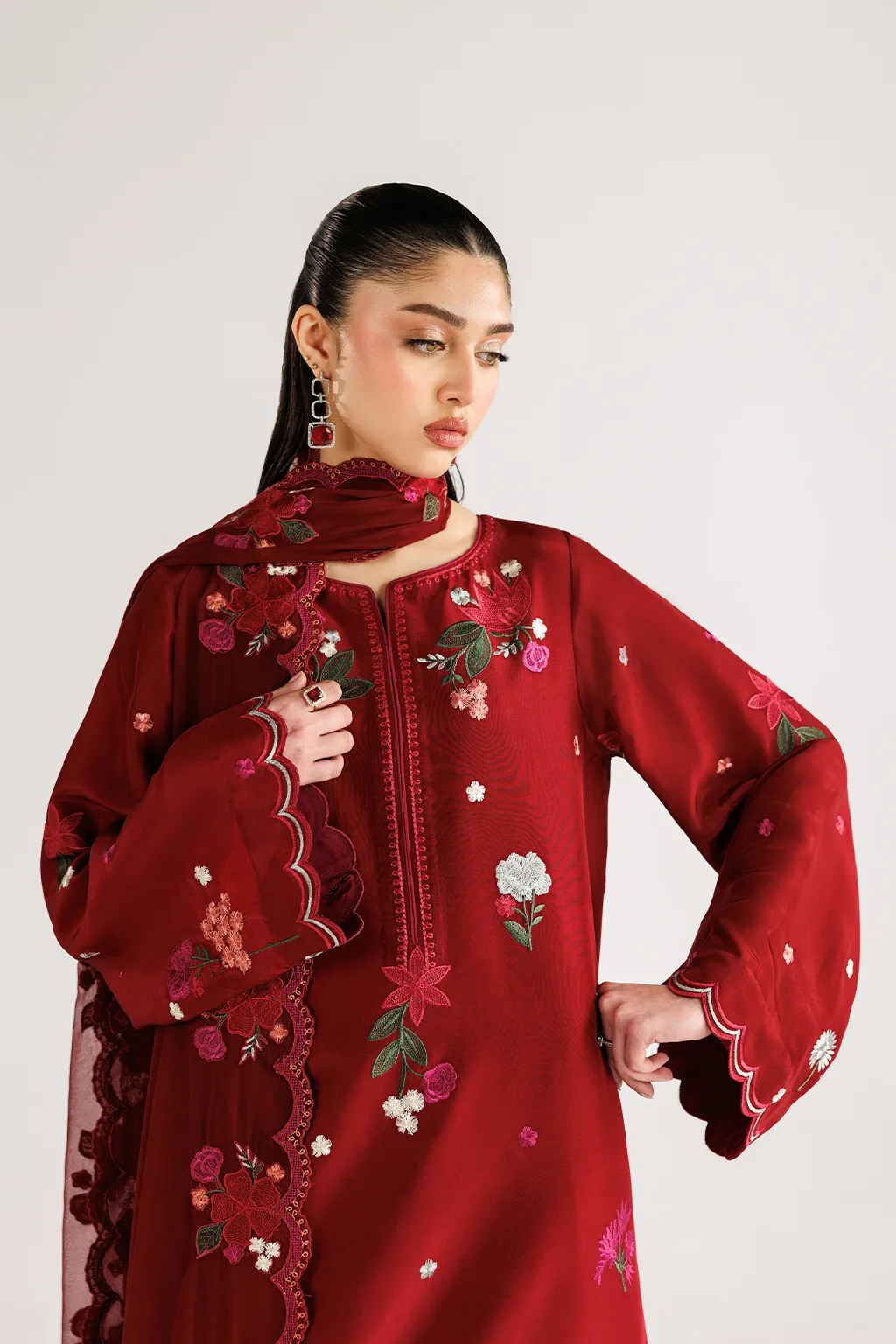 Red unstitched formal set with silk shirt, organza sleeves and chiffon dupatta – view 5 – Poshaq