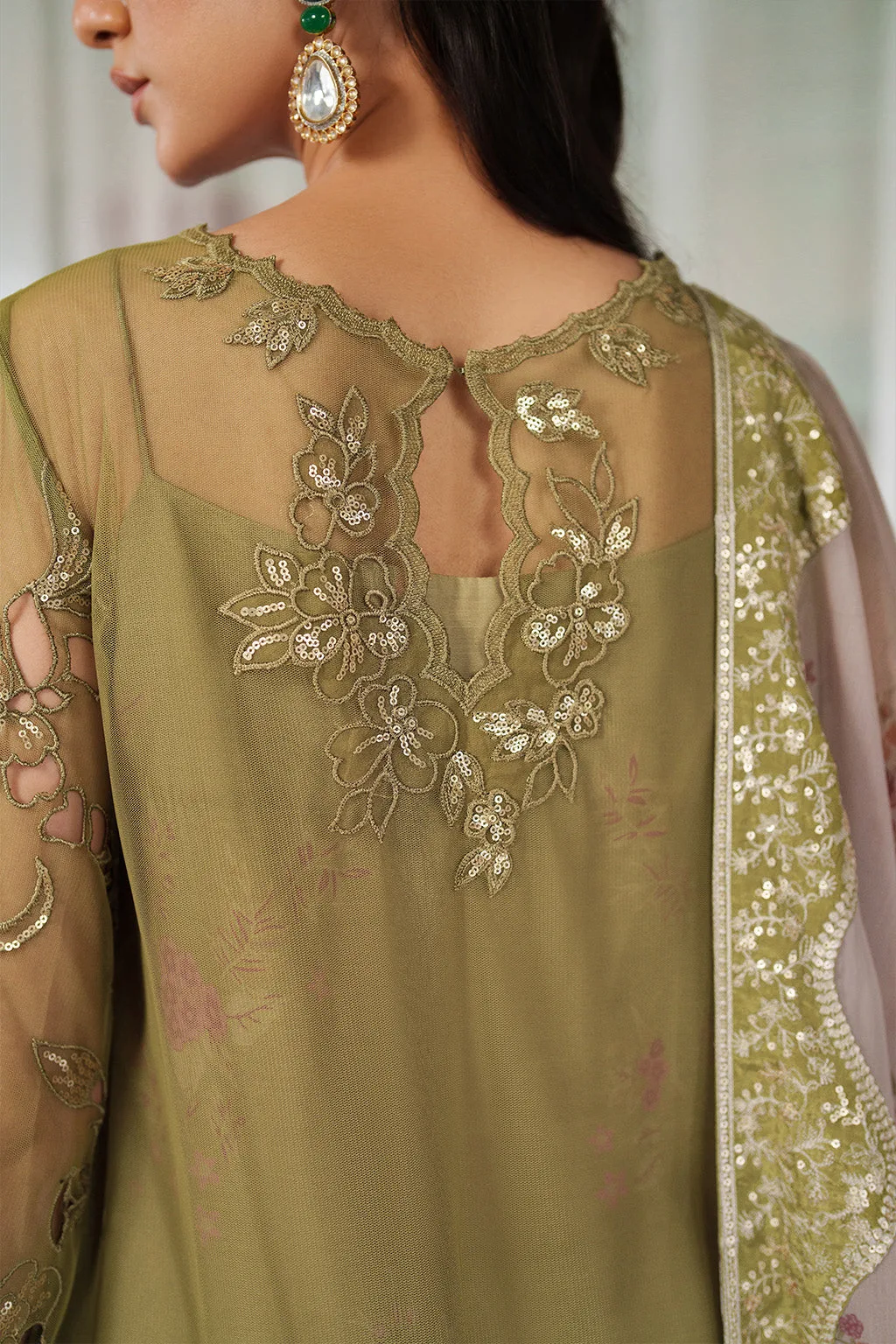 Green printed formal set with raw silk shirt and chiffon dupatta – view 5 – Poshaq