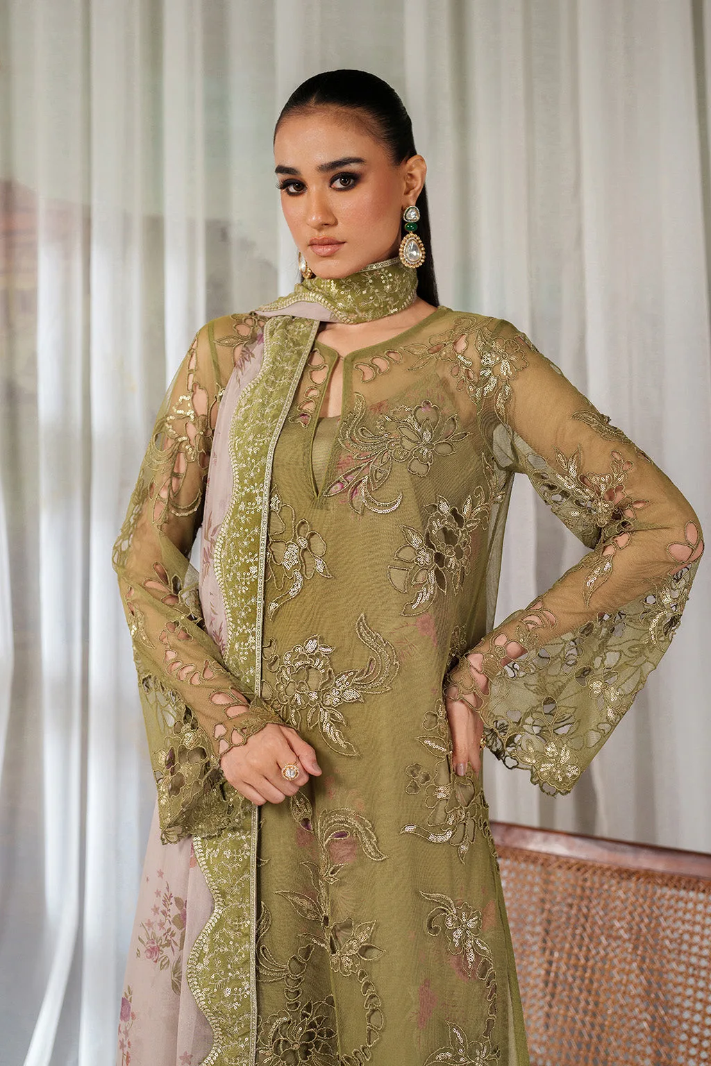 Green printed formal set with raw silk shirt and chiffon dupatta – view 6 – Poshaq