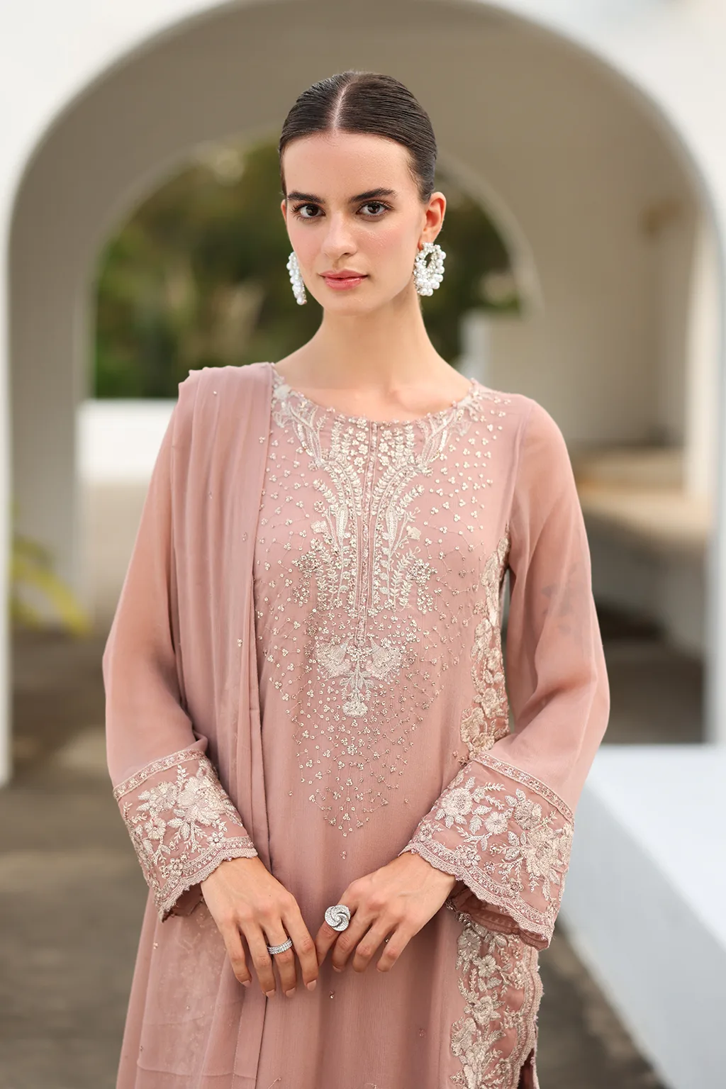Embroidered chiffon suit with organza lace and matching raw silk trouser – view 5 – Poshaq