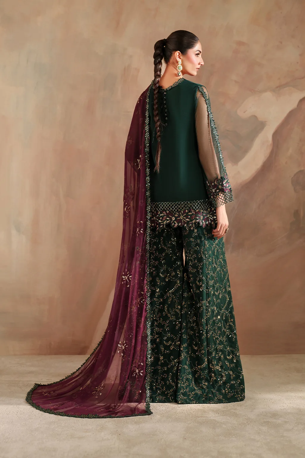Green embroidered net ensemble with organza and chiffon details – view 5 – Poshaq