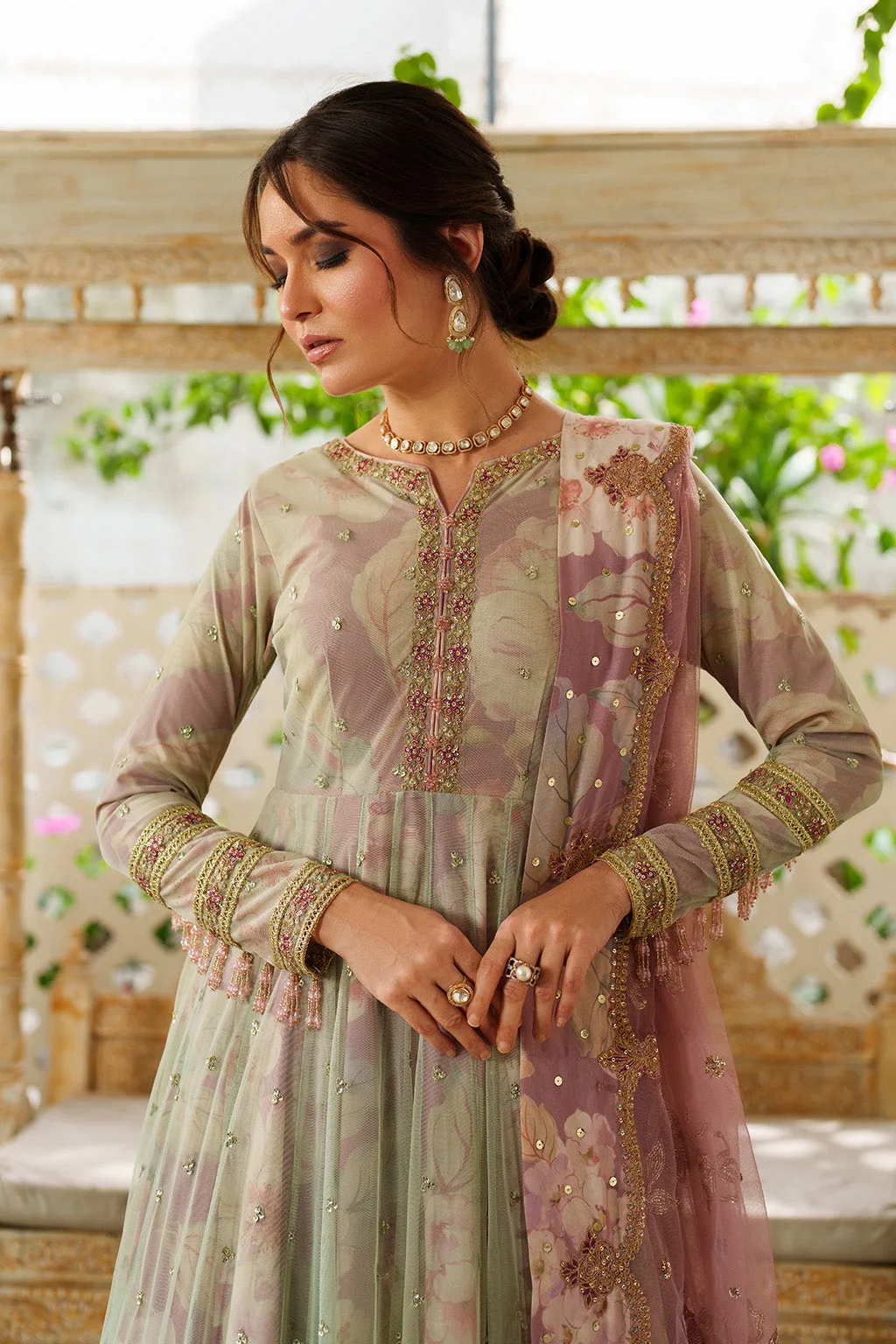Green formal set with printed raw silk shirt and organza layers – view 3 – Poshaq