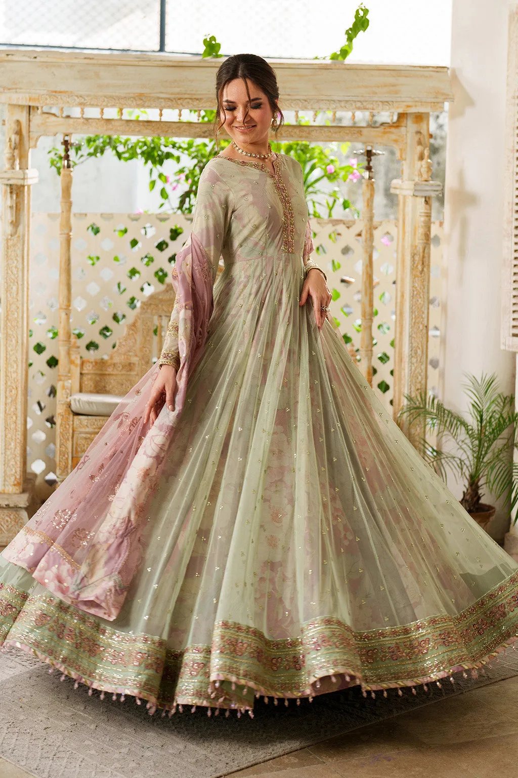 Green formal set with printed raw silk shirt and organza layers – view 8 – Poshaq